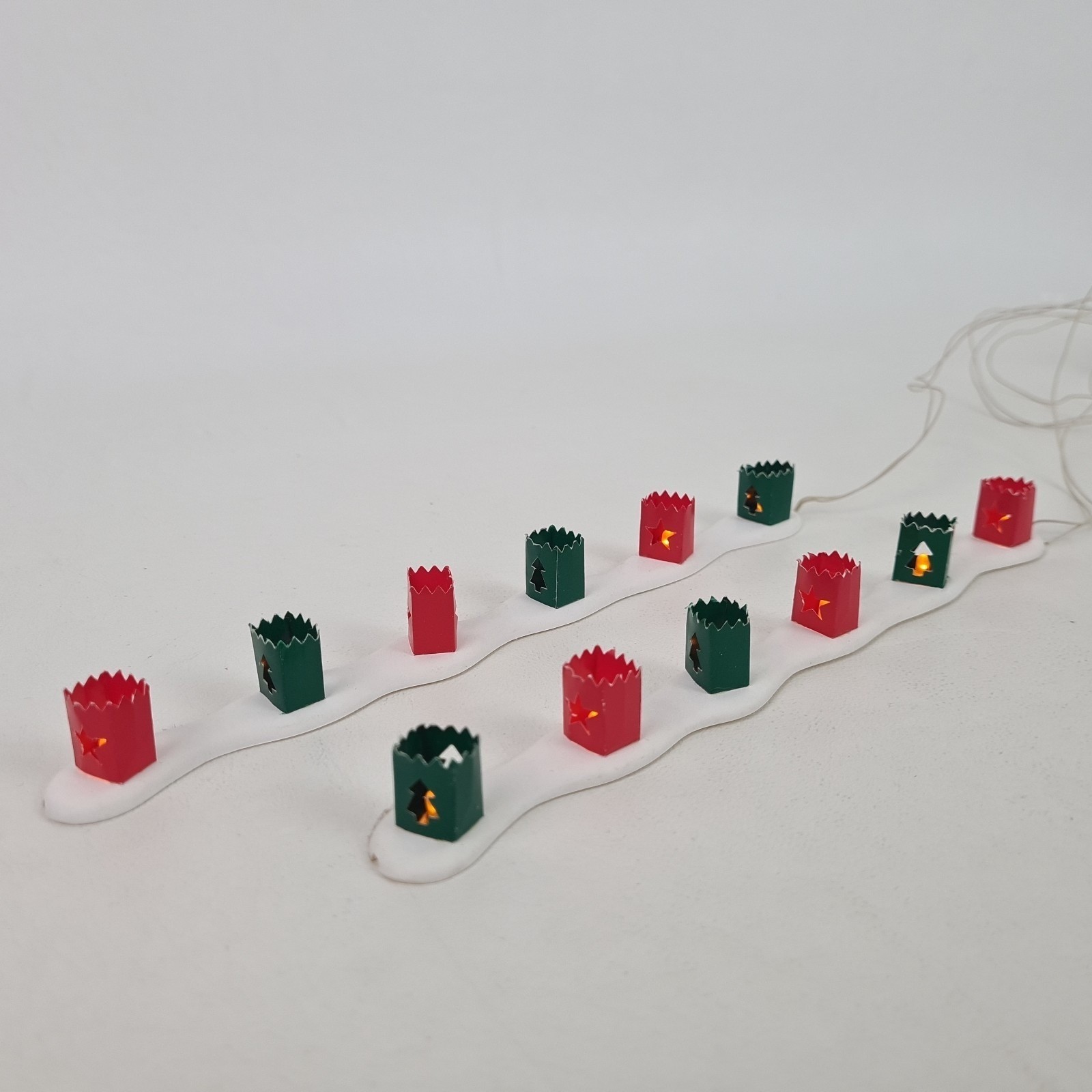 Department 56 “Christmas Luminaries” 52715 Village Accessories Porcelain
