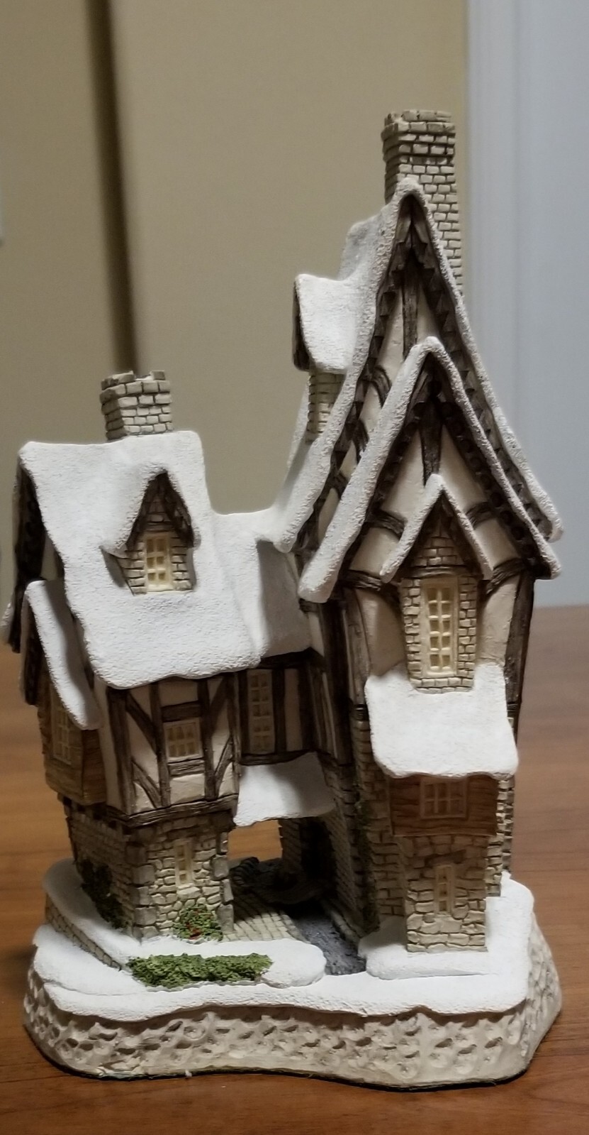 David Winter Cottages:  Fred’s Home Christmas Cottage 1991–no box or COA