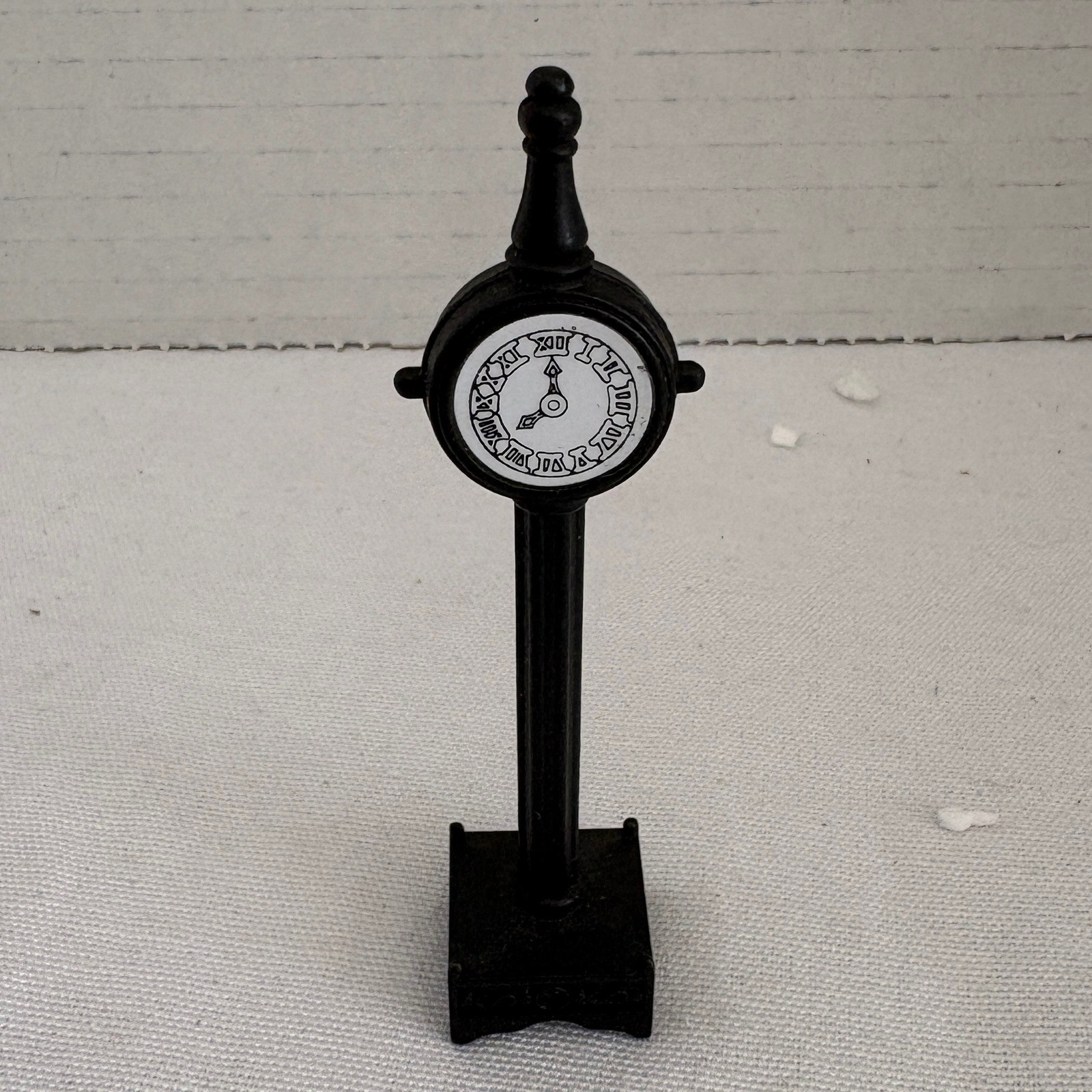 Department 56 Heritage Village Black Town Square Clock Miniature Accessory