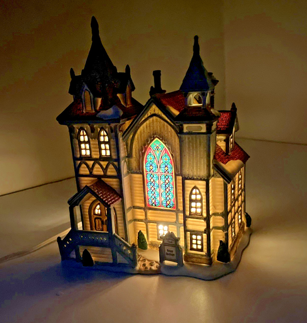 Dillard’s Winter Glen Mapleview Church Lighted Illuminated Christmas Village