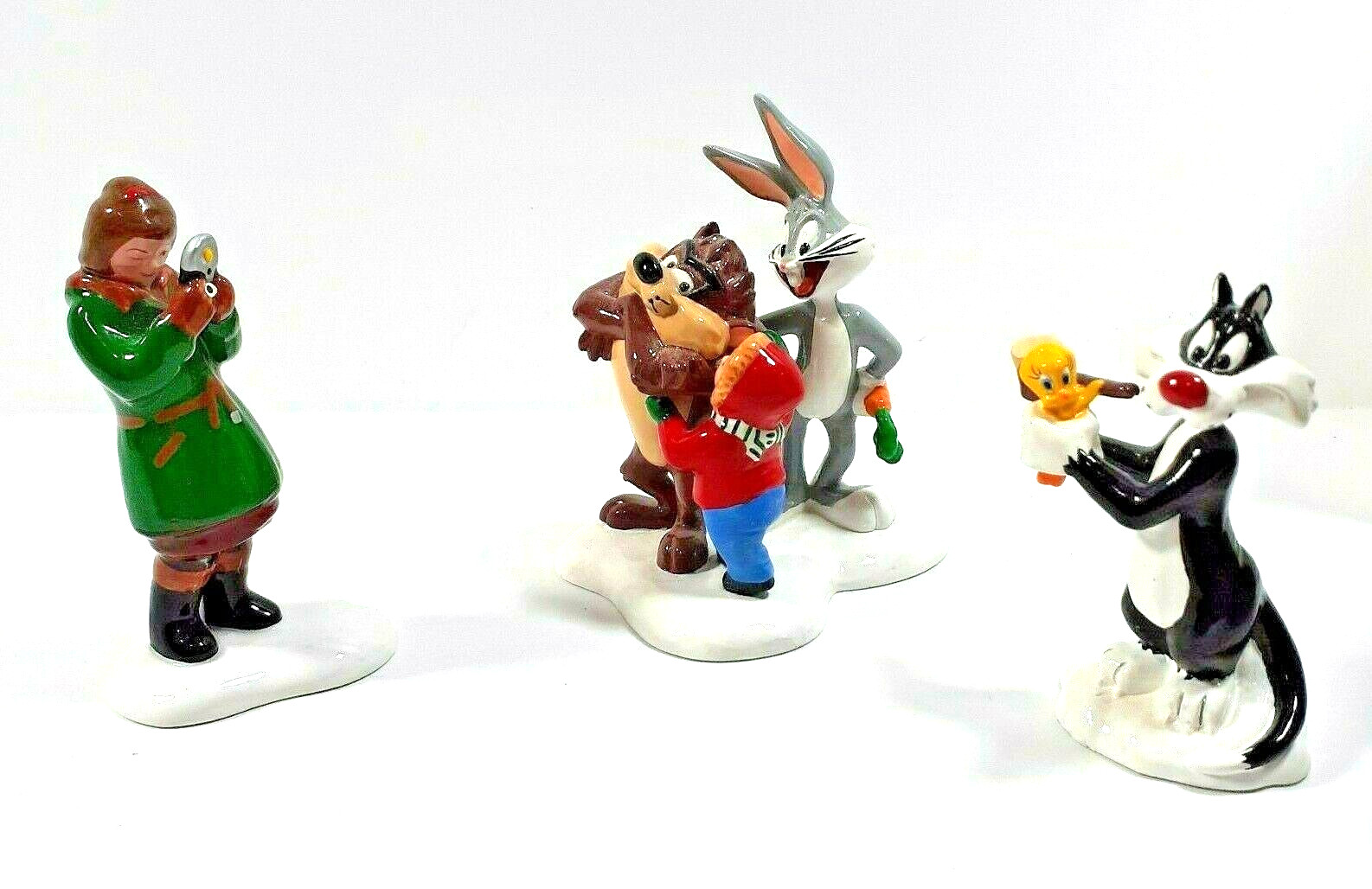Looney Tunes Dept 56 Snow Village Animation Film Festival Bugs Bunny Taz Tweety