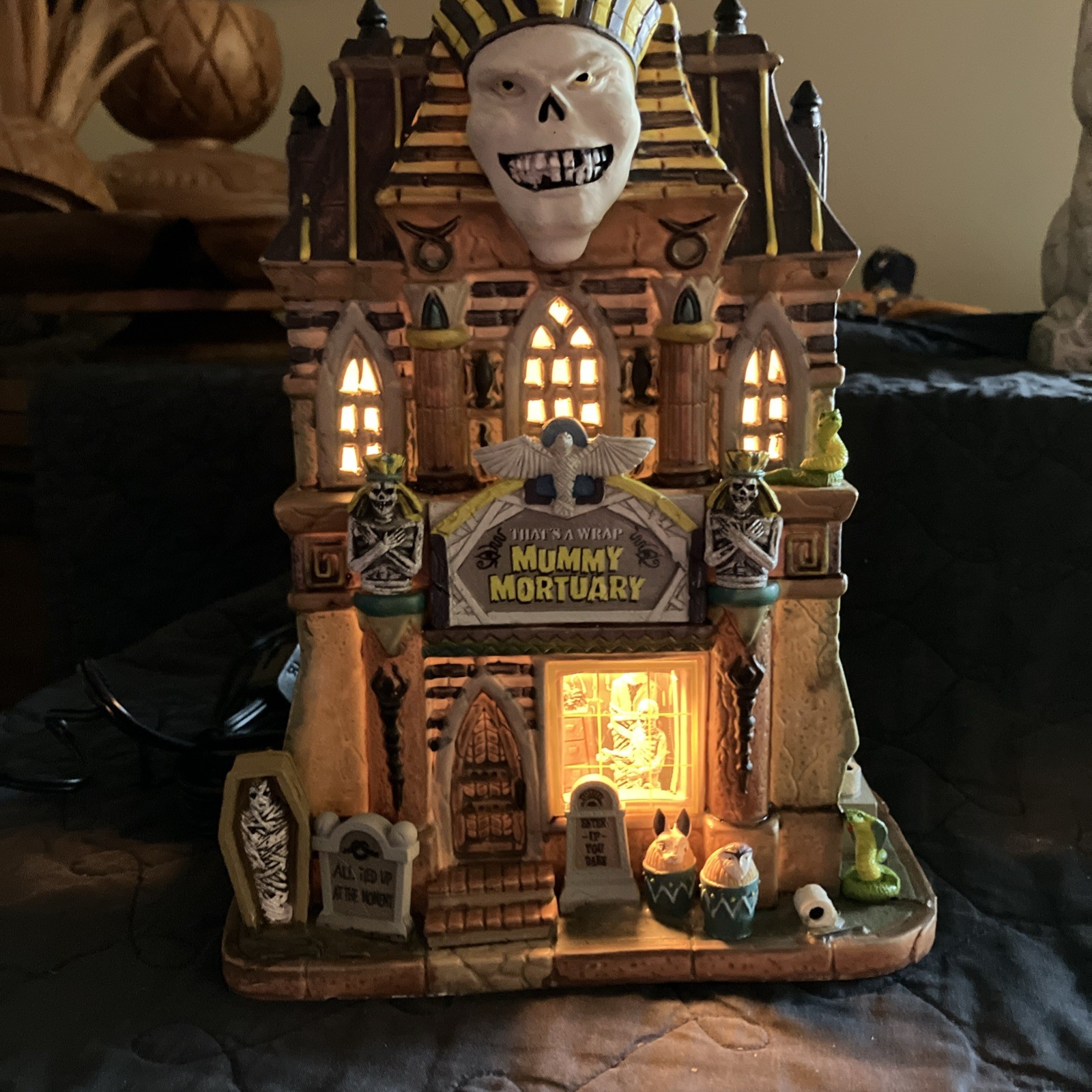 Lemax Spooky Town That’s a Wrap Mummy Mortuary Halloween Collection 25850 Retire