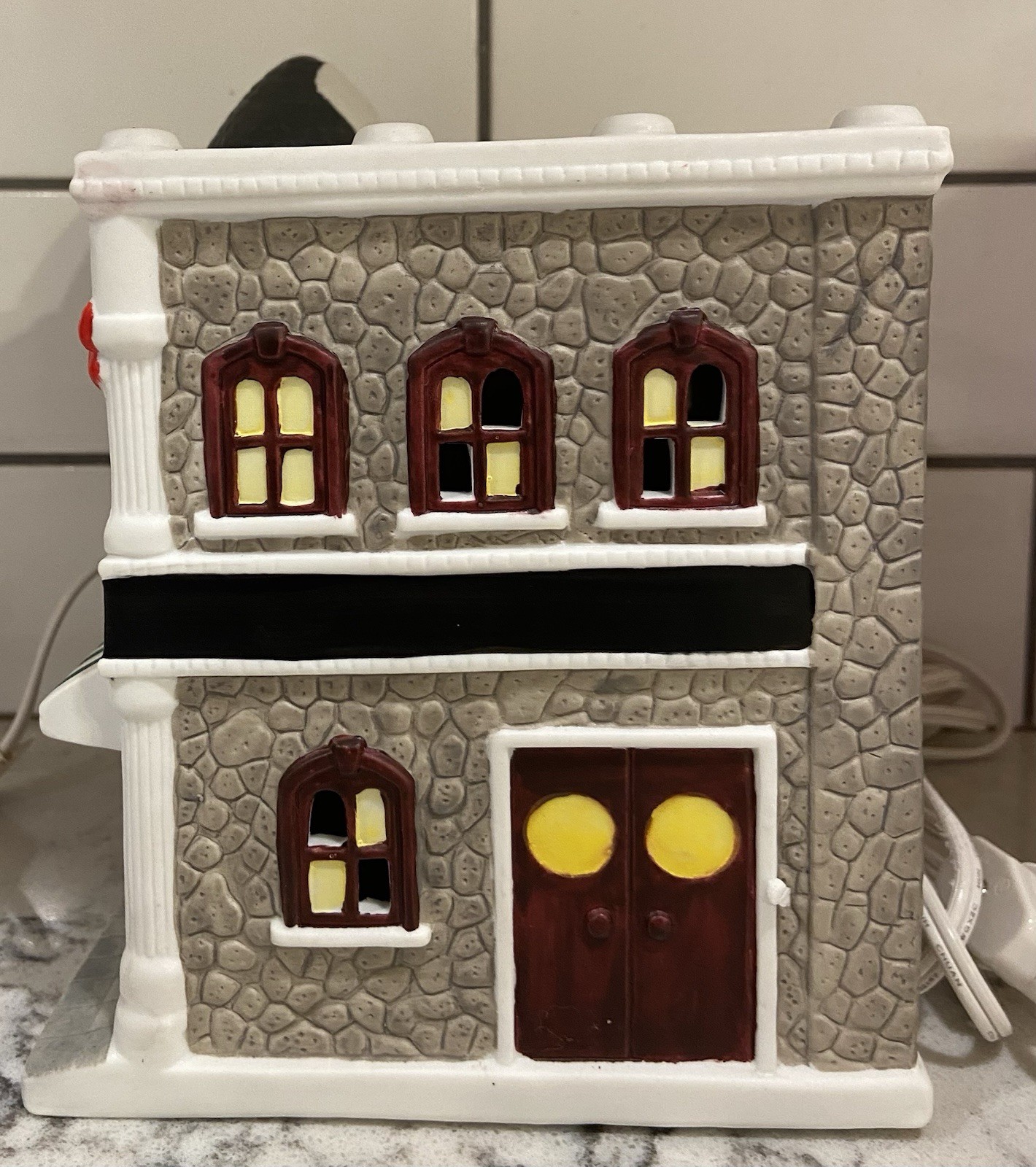 Coca Cola Town Square Collection – 5 & Dime Variety Store – 1997 NEW