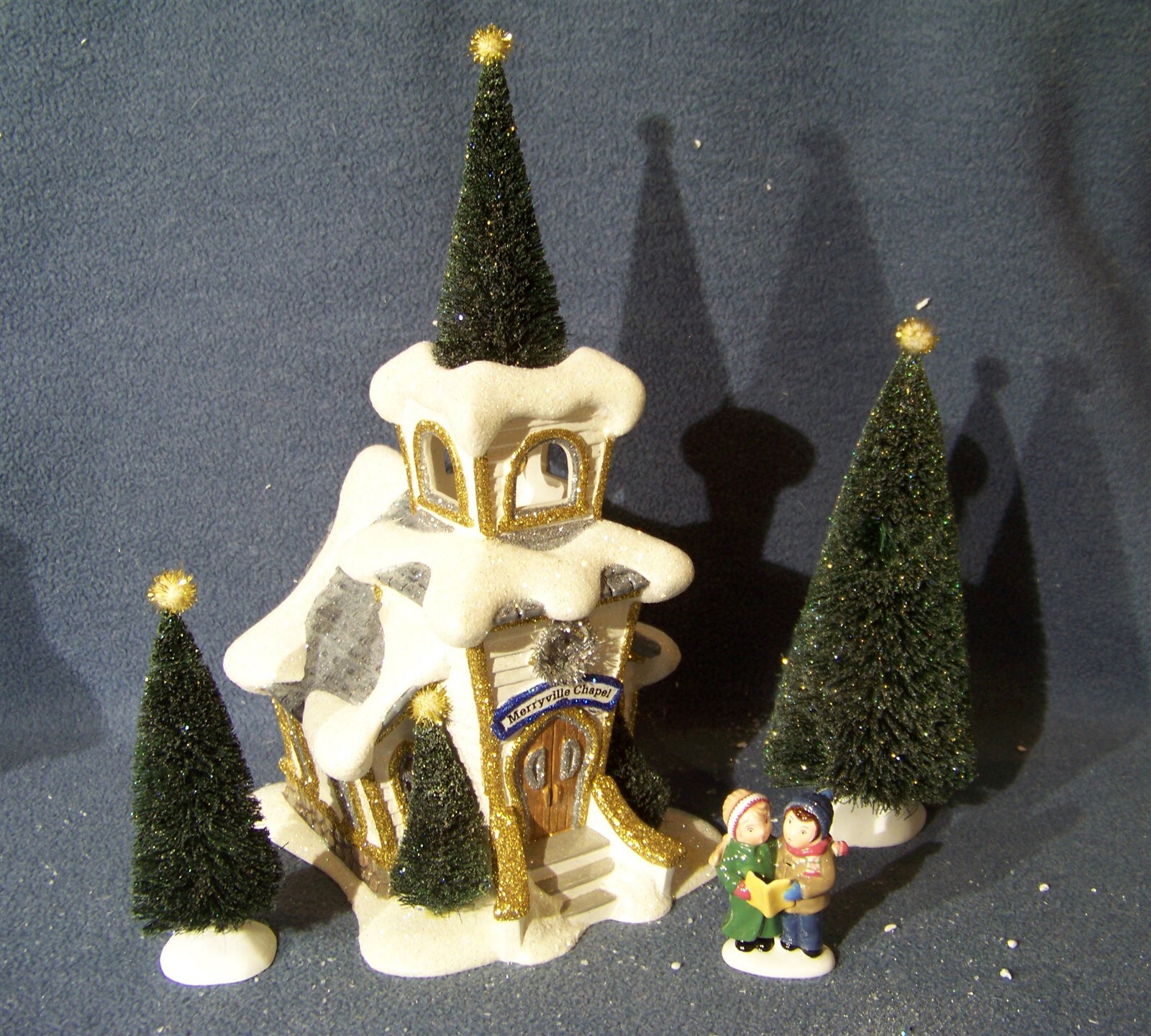 Dept 56 – Merryville Chapel – Time to Celebrate – 87100 – Set of 4 – EUC