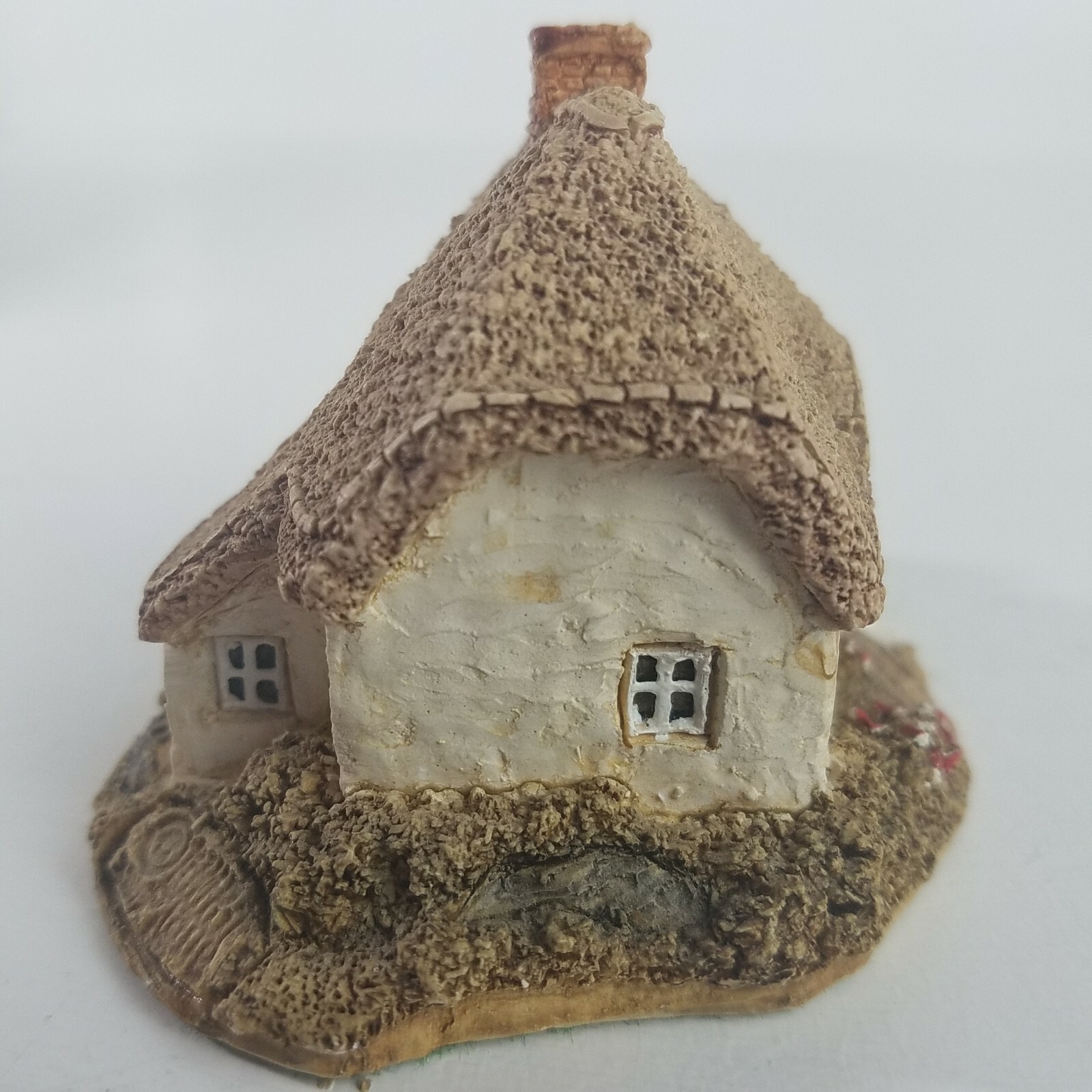Lilliput Lane Clover Cottage Miniature Grandmacore Cozy Collection w/ Deed & Box