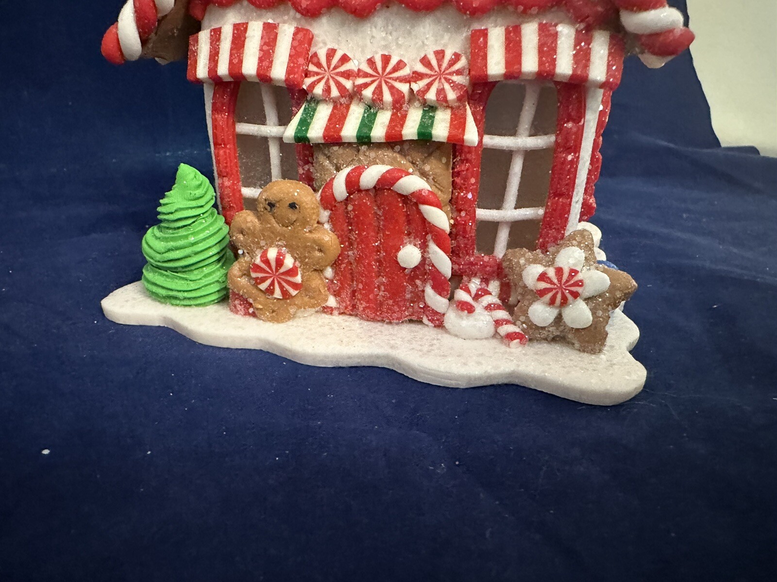 LED gingerbread house table piece NEW gorgeous designer Kurt S Adler 8”