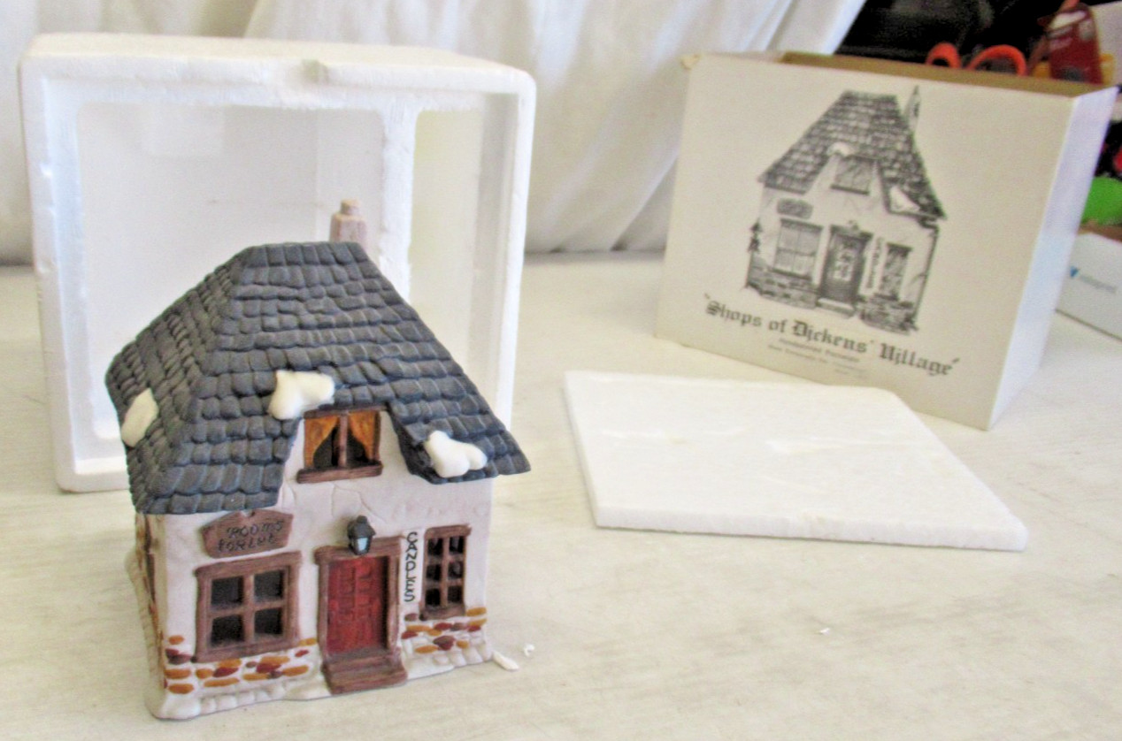 CANDLES – DEPT 56 HERITAGE VILLAGE COL. DICKENS’ VILL SERIES MIBa