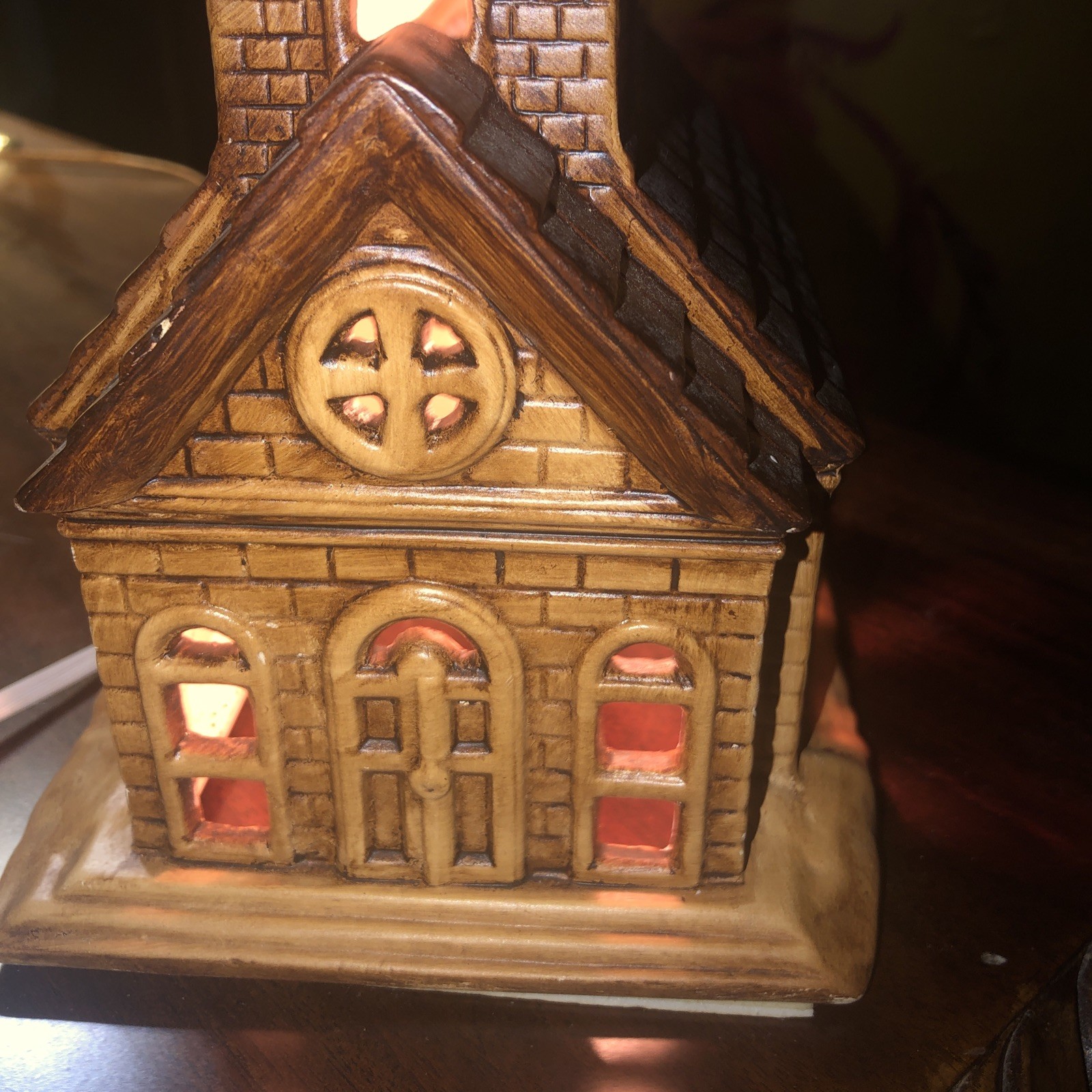 1979 Vintage Ceramic Porcelain Christmas village Church that lights up.