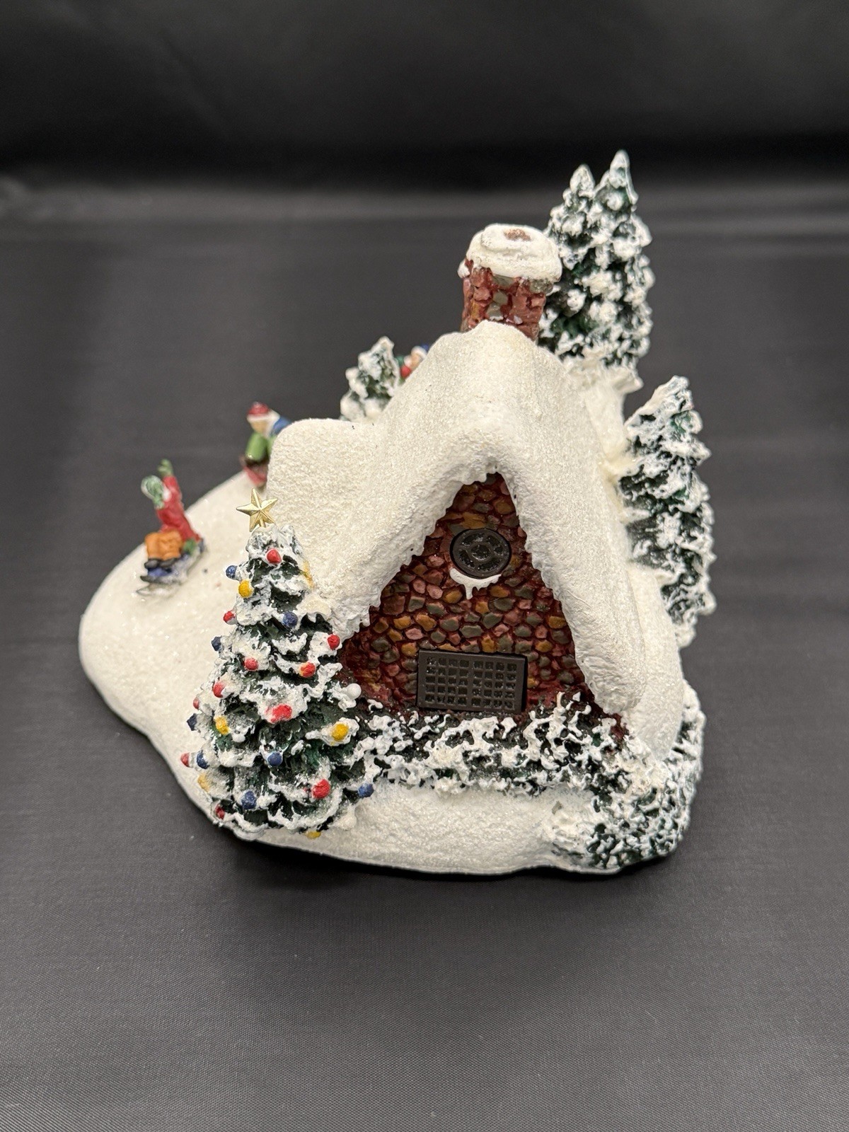 Thomas Kinkade the Sleigh Ride Christmas Village House 2009 Teleflora Light-Up