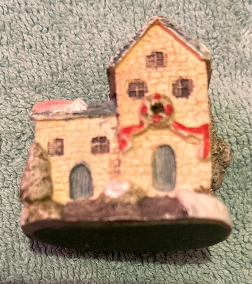 Christmas Holiday Decoration 5 Miniature Houses/ Winter Village Buildings 1-2”