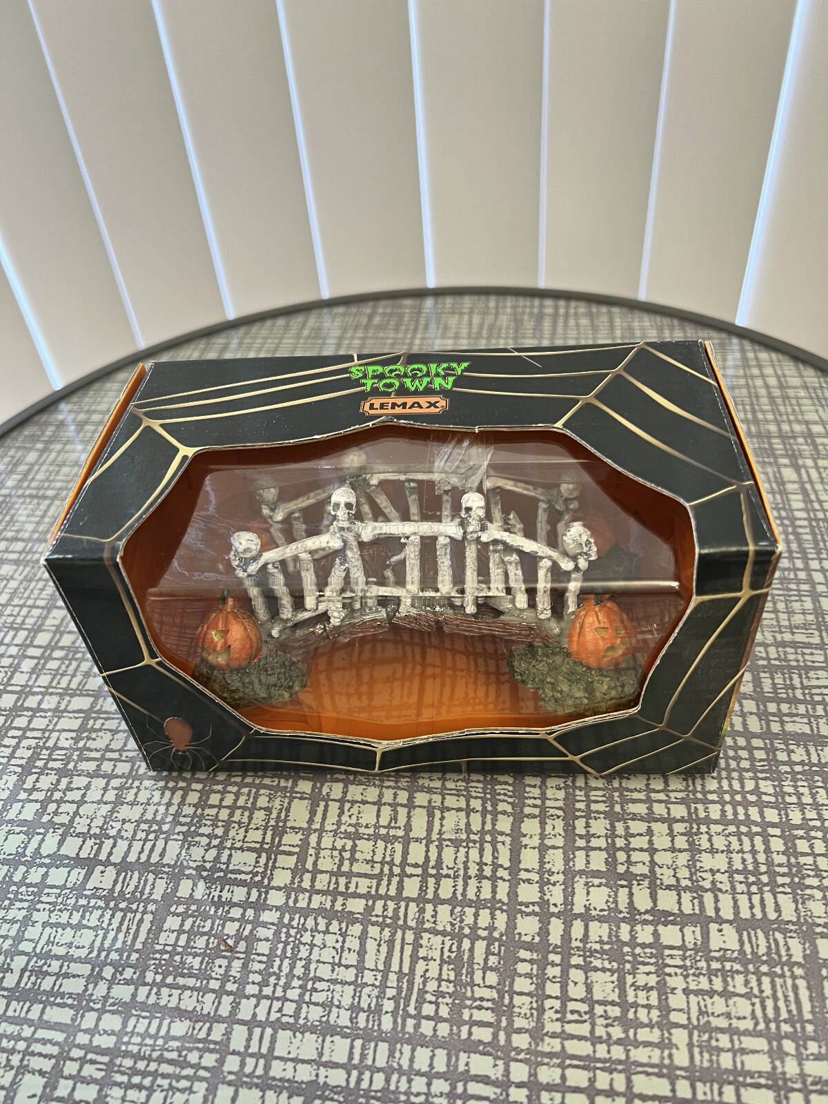 SPOOKY TOWN BY LEMAX – BRIDGE OF BONES #53241 2007 – TABLE DISPLAY – PREOWNED