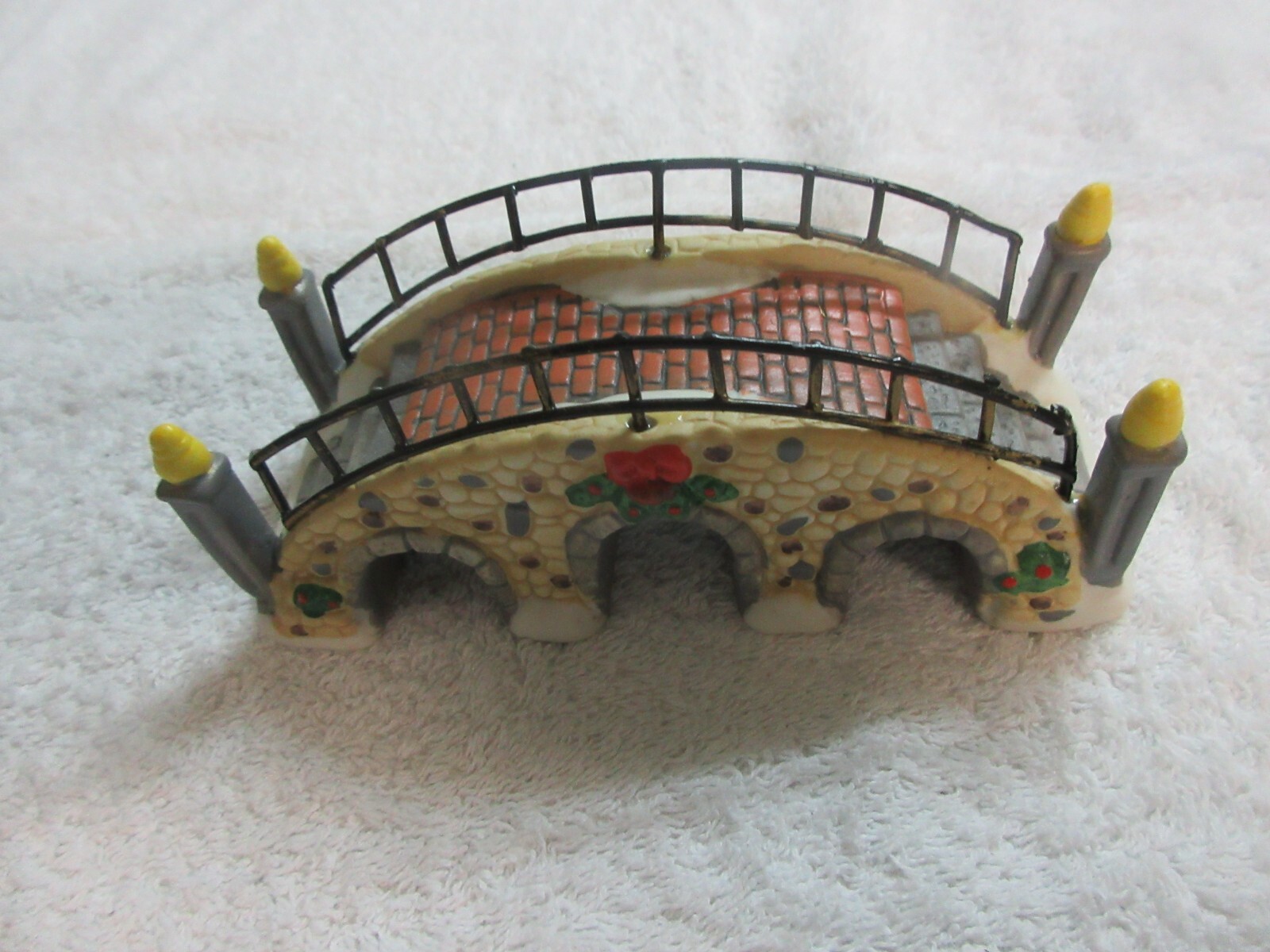 Christmas Village Porcelain Foot Bridge with Metal Railing Vintage 51/2 LX2″Wide