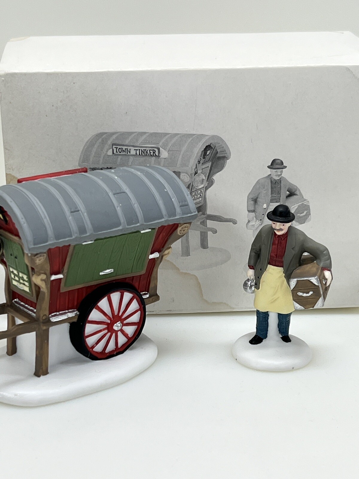 Dept 56 Town Tinker Heritage Village Collection 5646-4 Set Of 2