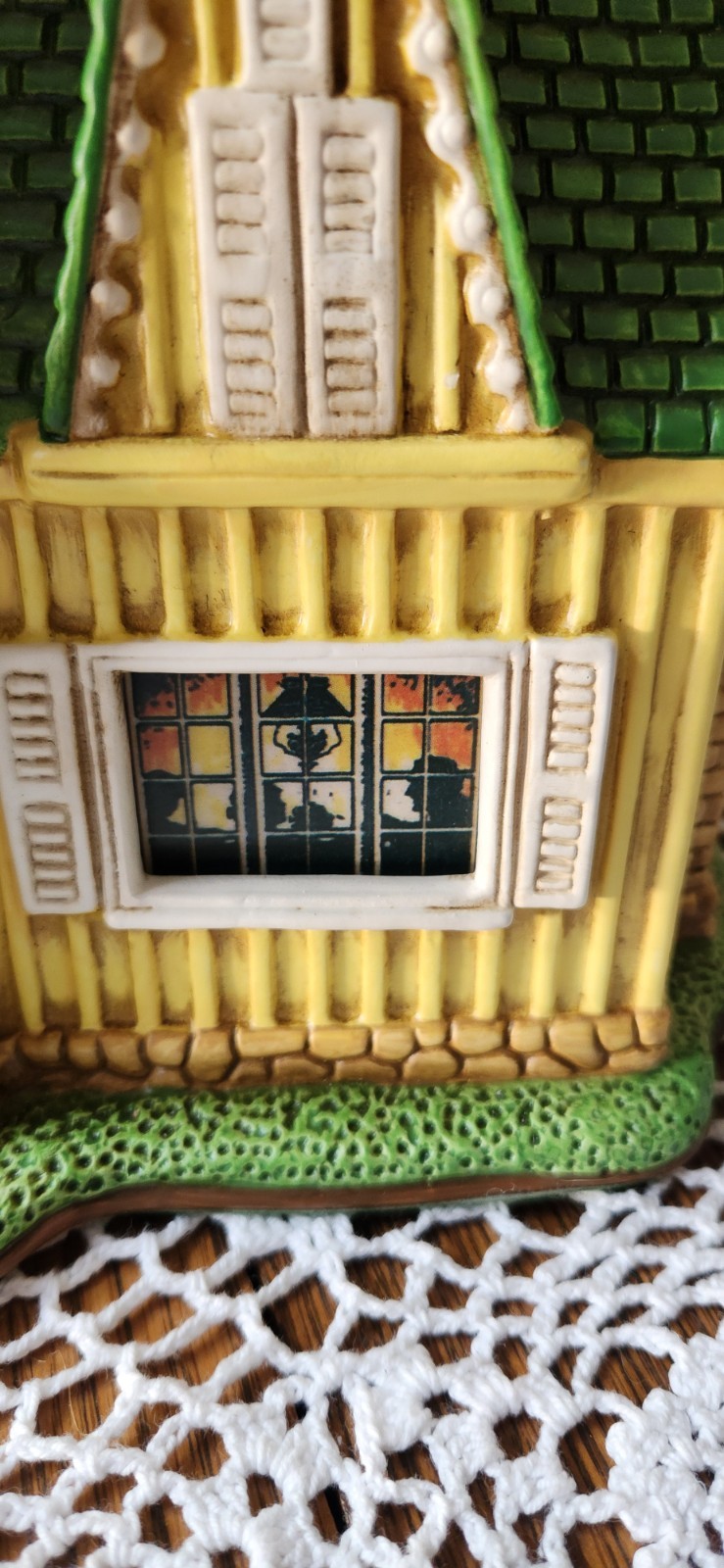 VGT 1999 Lefton “Bradley House” Lighted Colonial Village Ltd Edition 1181/4500