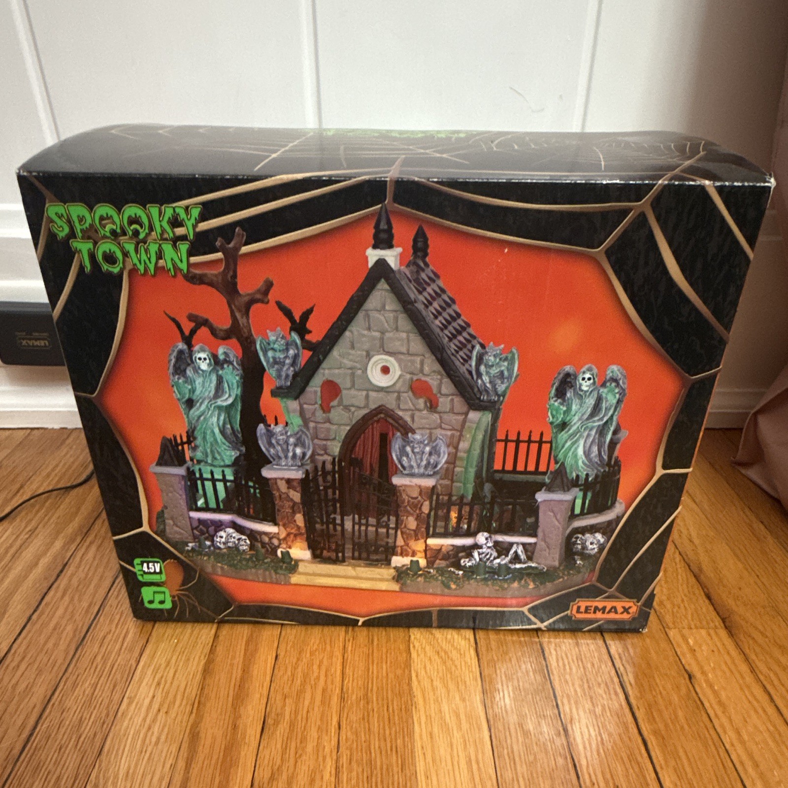 Lemax Spooky Town Haunted House Illuminated Resin House, Halloween