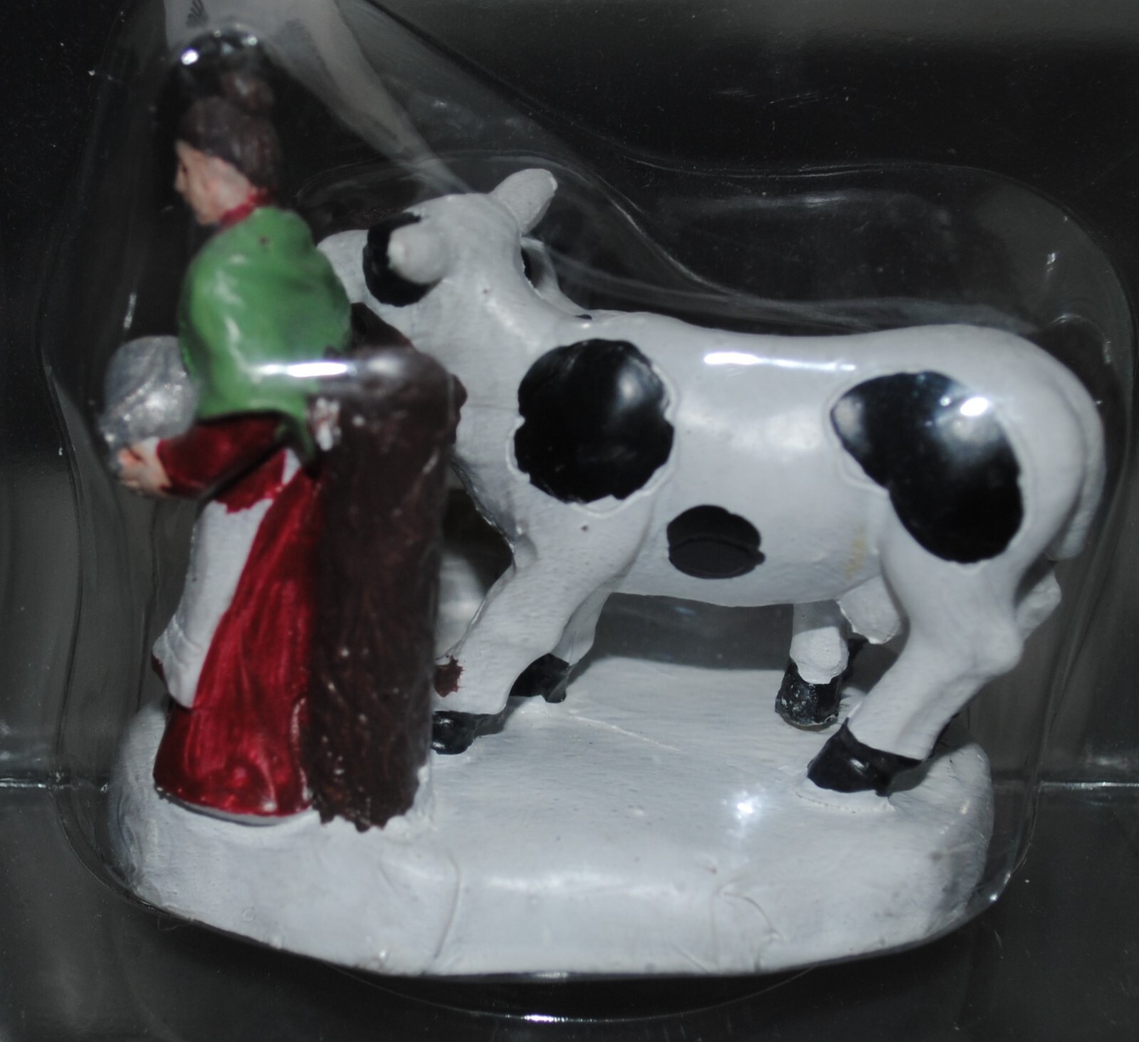 Holiday Time~2023~Feeding the Cows~Farm~Cattle~Hay~Christmas Village Figures