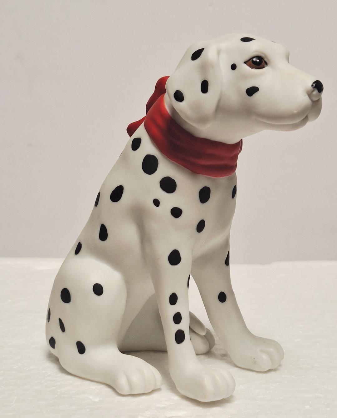 Department 56 Winter Silhouette Dogs Best friend Santa with Styrofoam clamshell