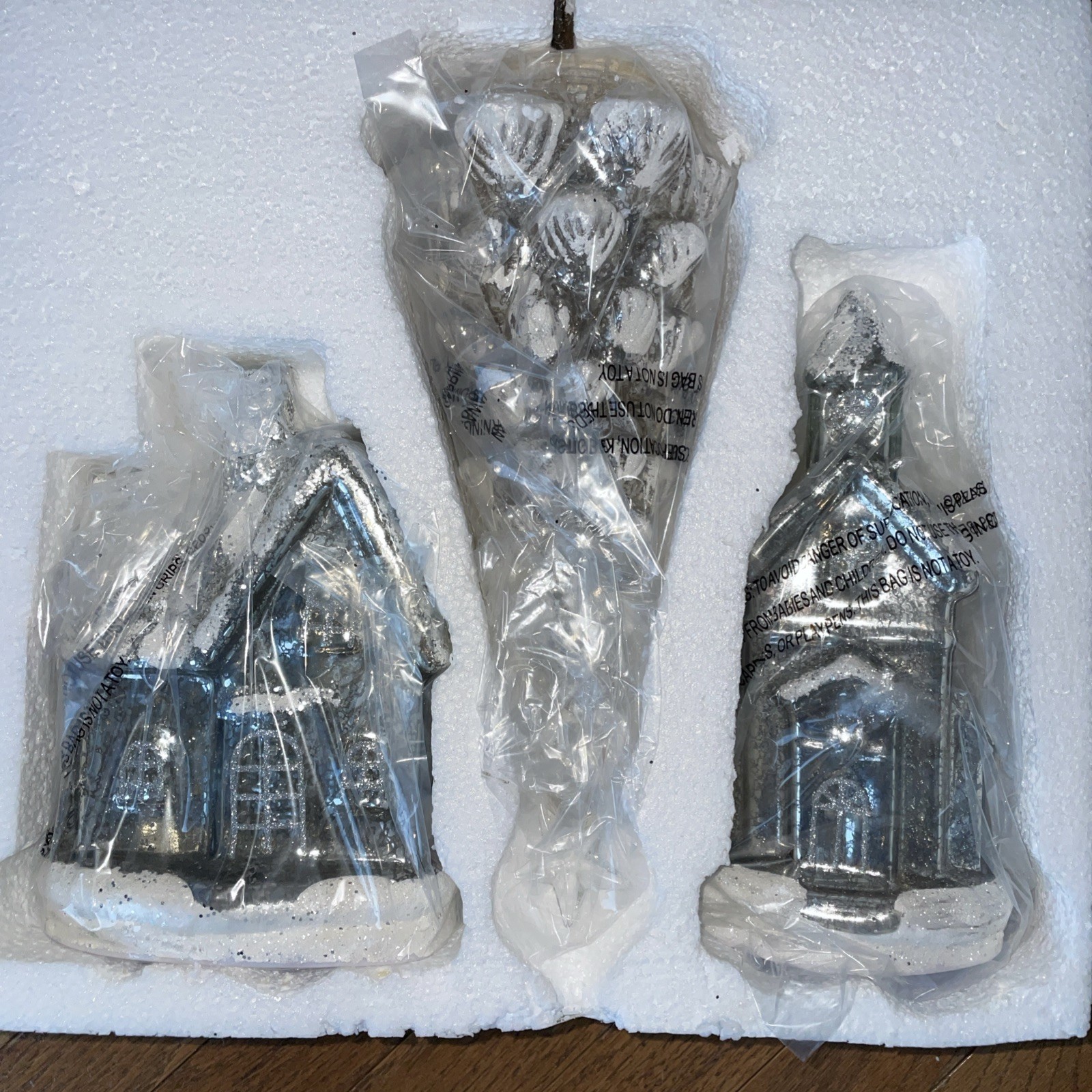 Brand New In Packaging Glass Mini Village Houses And Tree