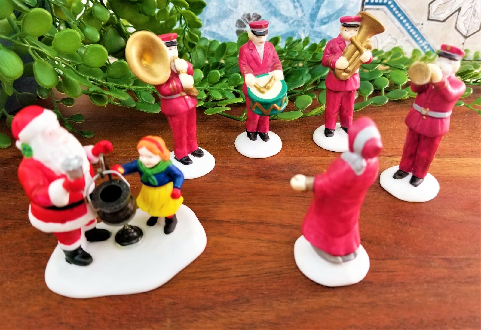 Lot Dept 56 Heritage SALVATION ARMY BAND 5985-4 & TIS THE SEASON 5539-5 READ
