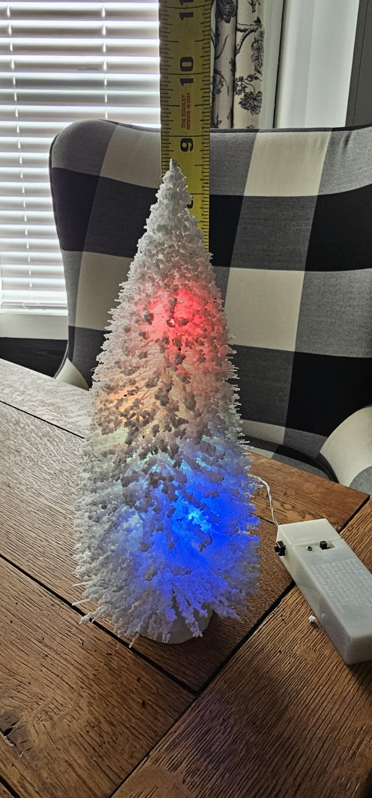 Lemax 1 White and 1 Green Christmas Tree Light Up 9″T Battery Operated