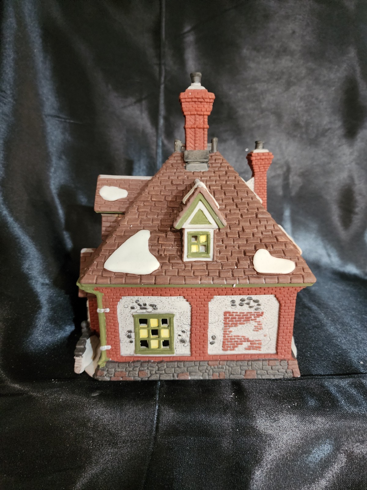 DEPT 56 Dickens’ Series “WM WHEAT CAKES AND PUDDINGS” #5808-4 READ