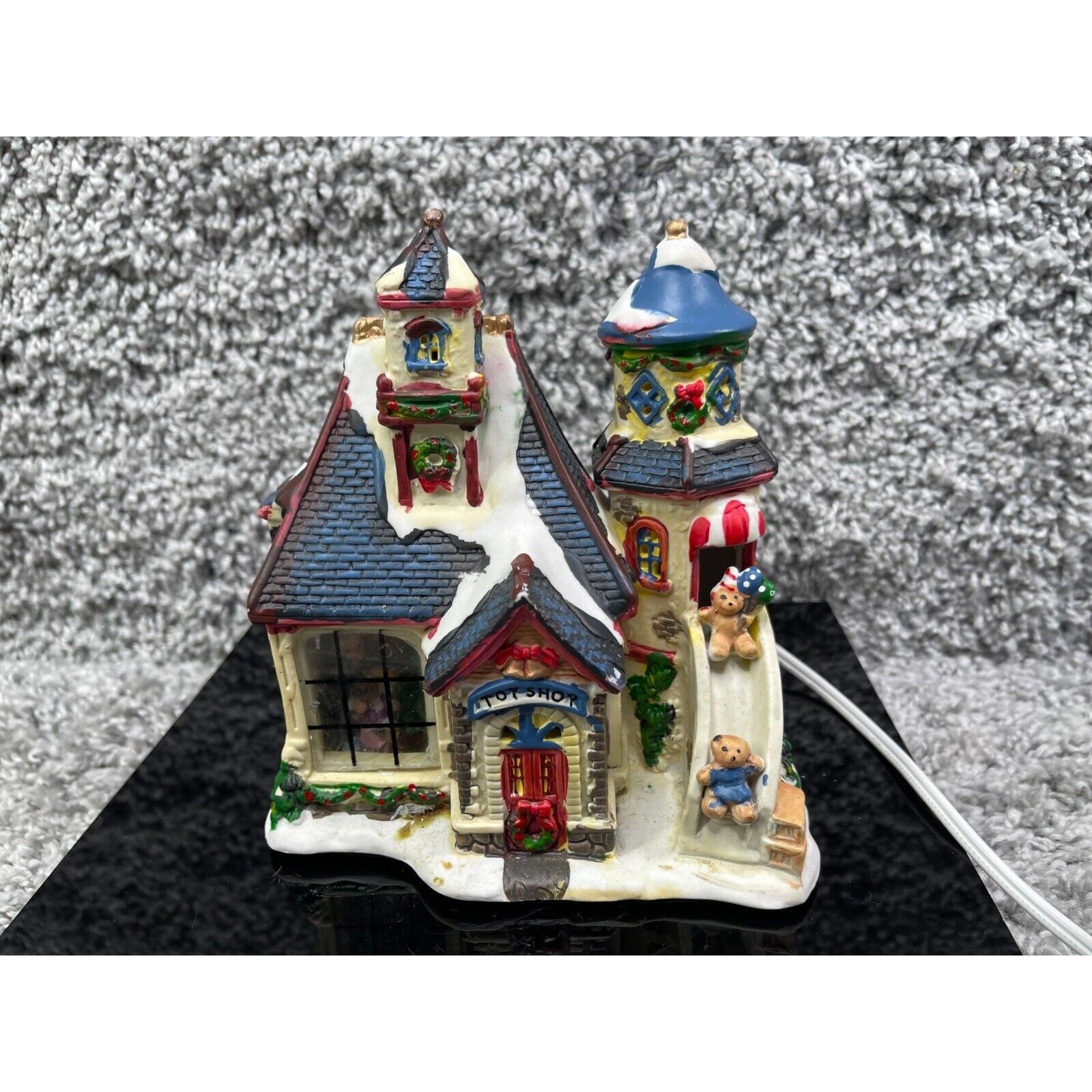 Christmas Winter Victiorian Series Lighted Building Toy Shop Power Cord 6″X6.5″