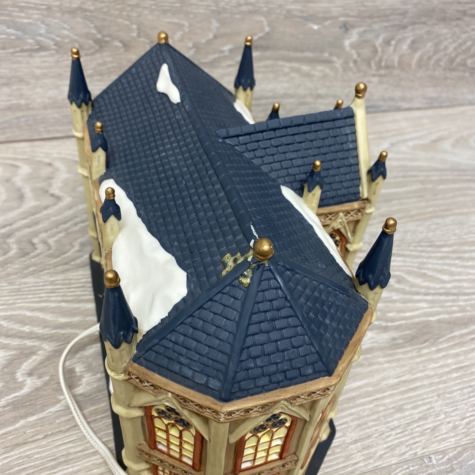 Heartland Valley Christmas Village Cathedral Church 2001 O’Well Limited Edition