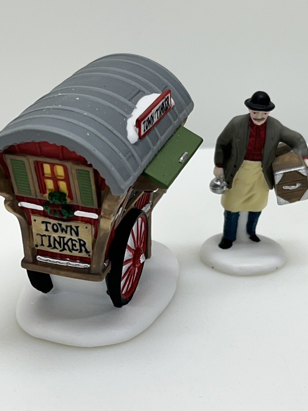 Dept 56 Town Tinker Heritage Village Collection 5646-4 Set Of 2