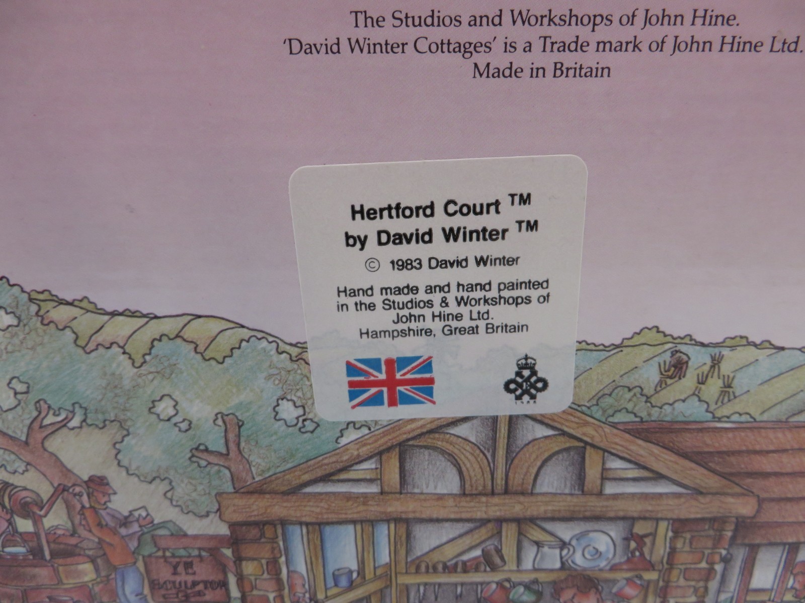 1983 David Winter Cottage Hertford Court Display COA Original Box Rare