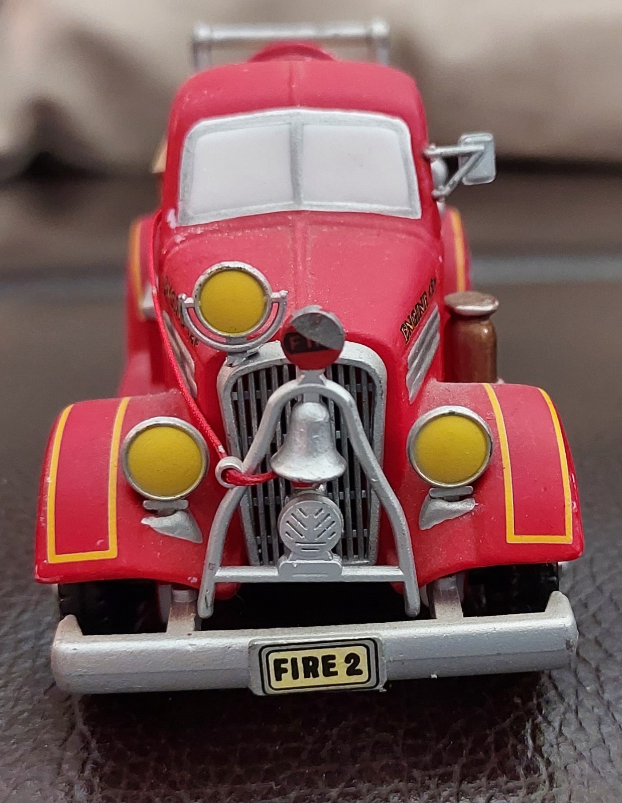 Department 56 fire truck – Pirsch Pumper Truck