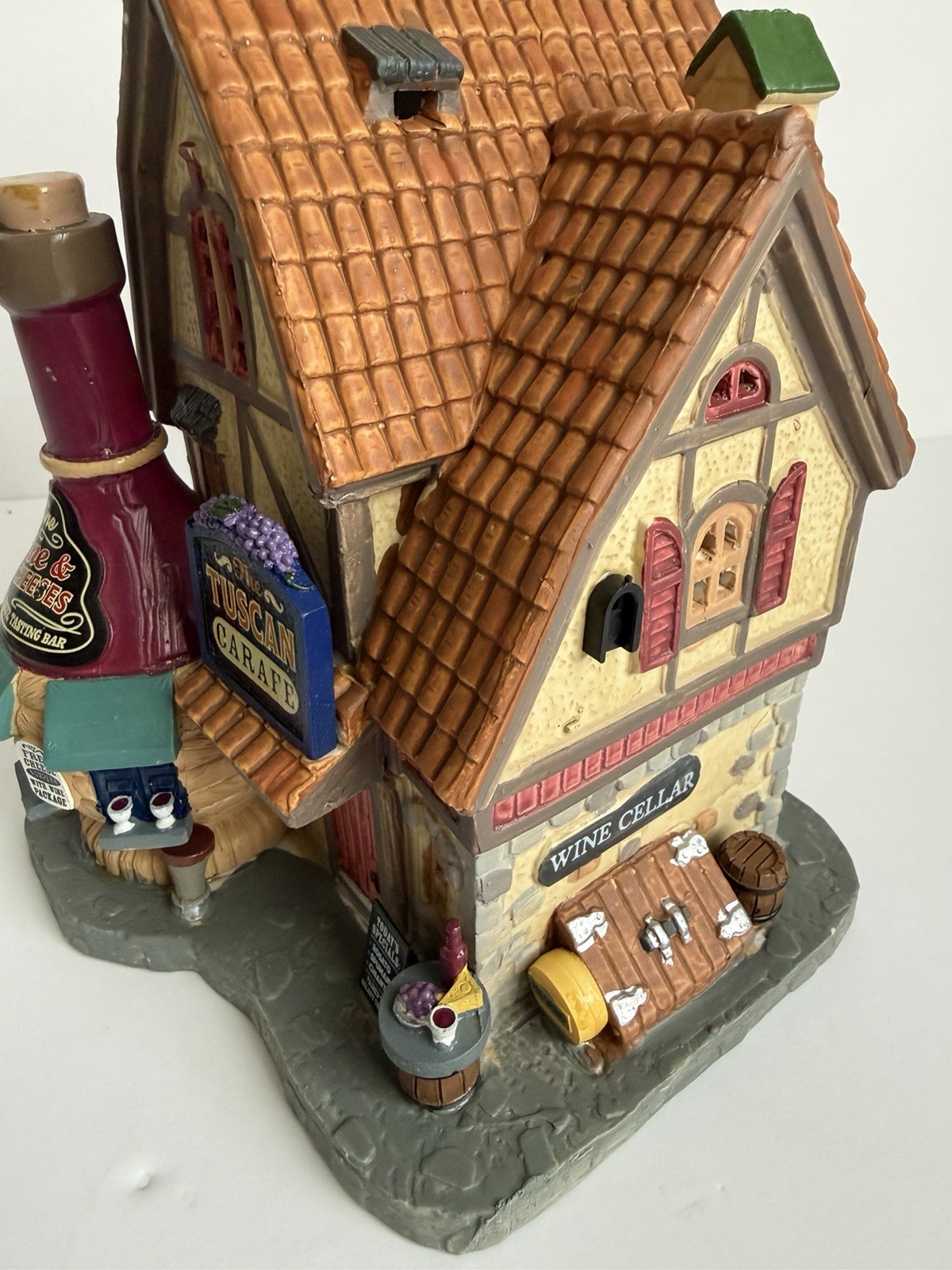 Lemax The Tuscan Carafe Wine & Cheese Lighted Village House 2020 w/ Box 05649