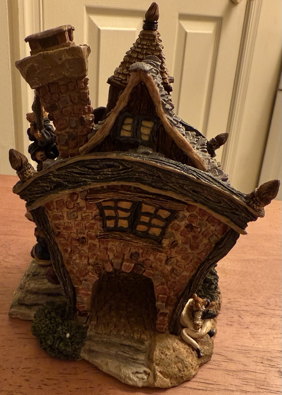 Boyds Bearly-Built Villages Boyds Town Volunteer Firestation w/ 1 Figurine