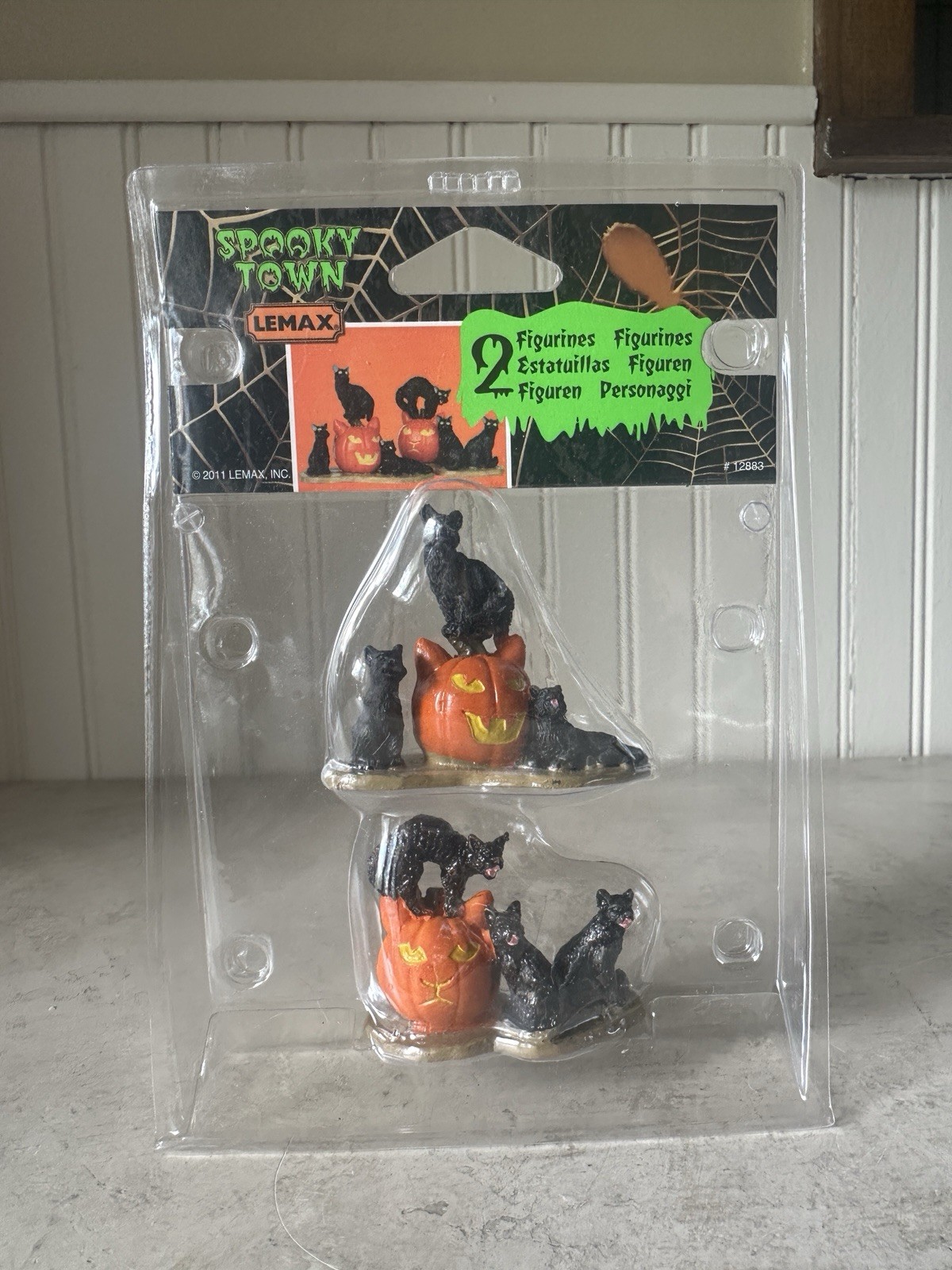Lemax Spooky Town Halloween Cats Set of 2 New #12883 Pumpkin Cat 2011 Accessory