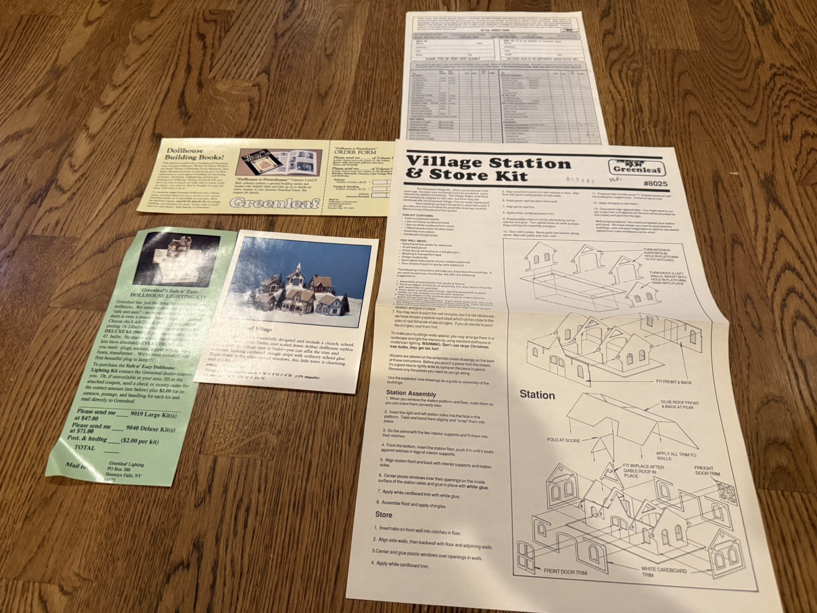 The Greenleaf Village Station & Store #8025 Vintage 1987 Christmas Train Layouts
