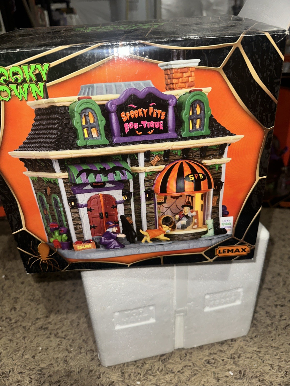 Lemax Spooky Town Spooky Pets Boo-Tique 2014 #45668