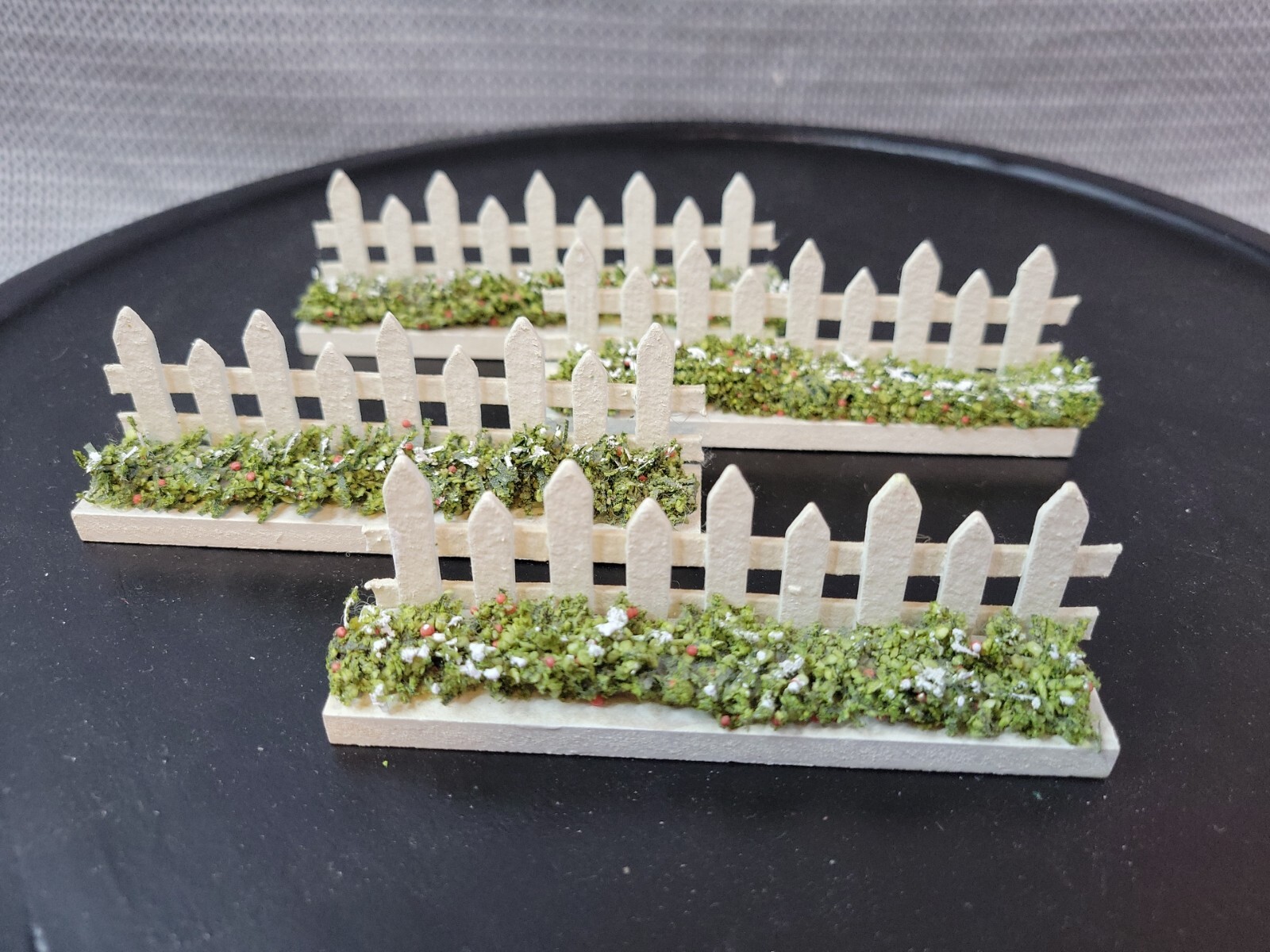 Department 56 Picket Fence With Shrubs Dusted With Snow