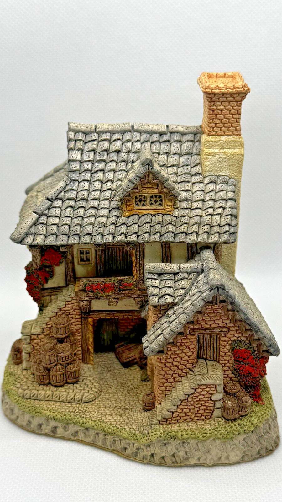 David Winter Cottages “Coopers Cottage” 1985 Hand Painted Original Boxed