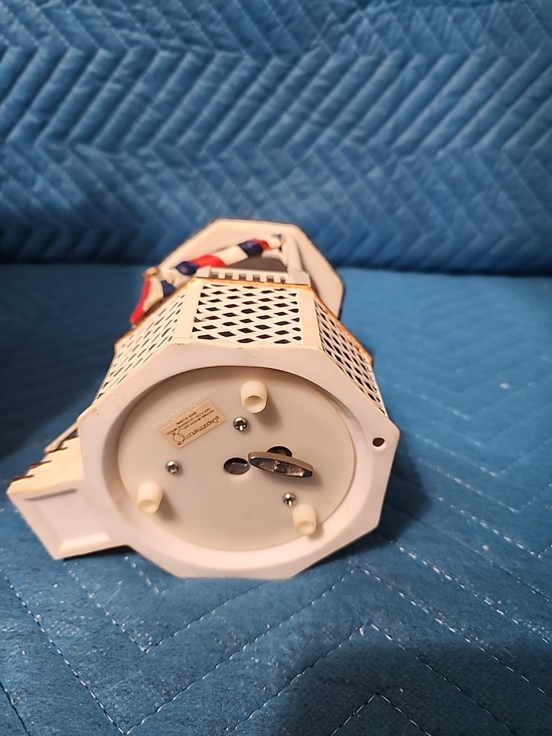 DEPT. 56 “STARS AND STRIPES FOREVER MUSICAL ACCESSORY” Imperfections