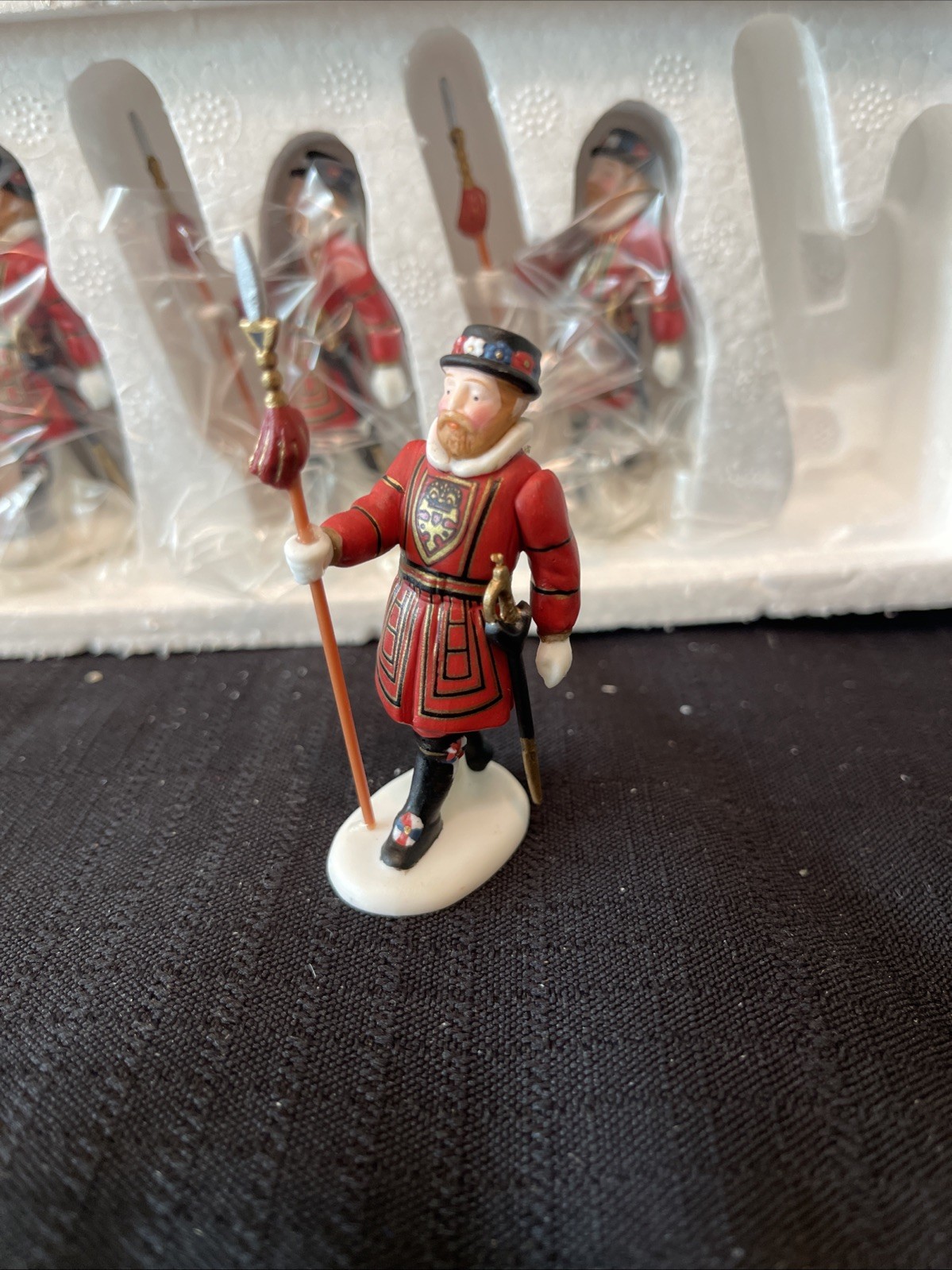 Dept 56 Heritage Village “Yeomen of the Guard” Set of 5 #58397 Retired Yeoman
