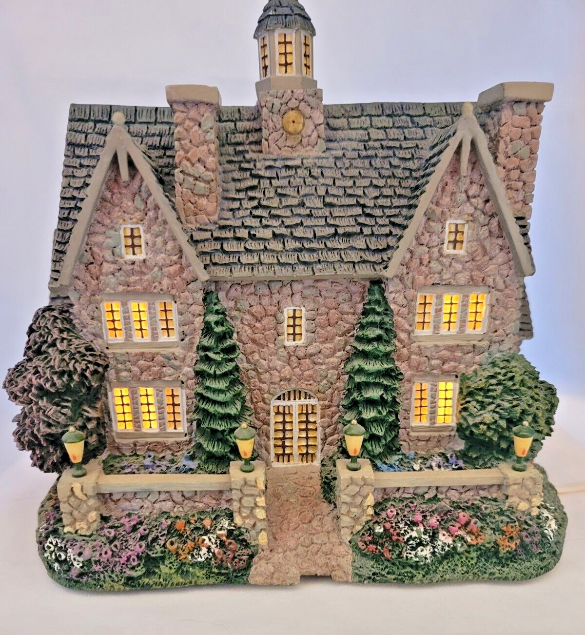 Vintage Thomas Kinkade Hawthorne Village Lamplight Village “Village Hall” 2001