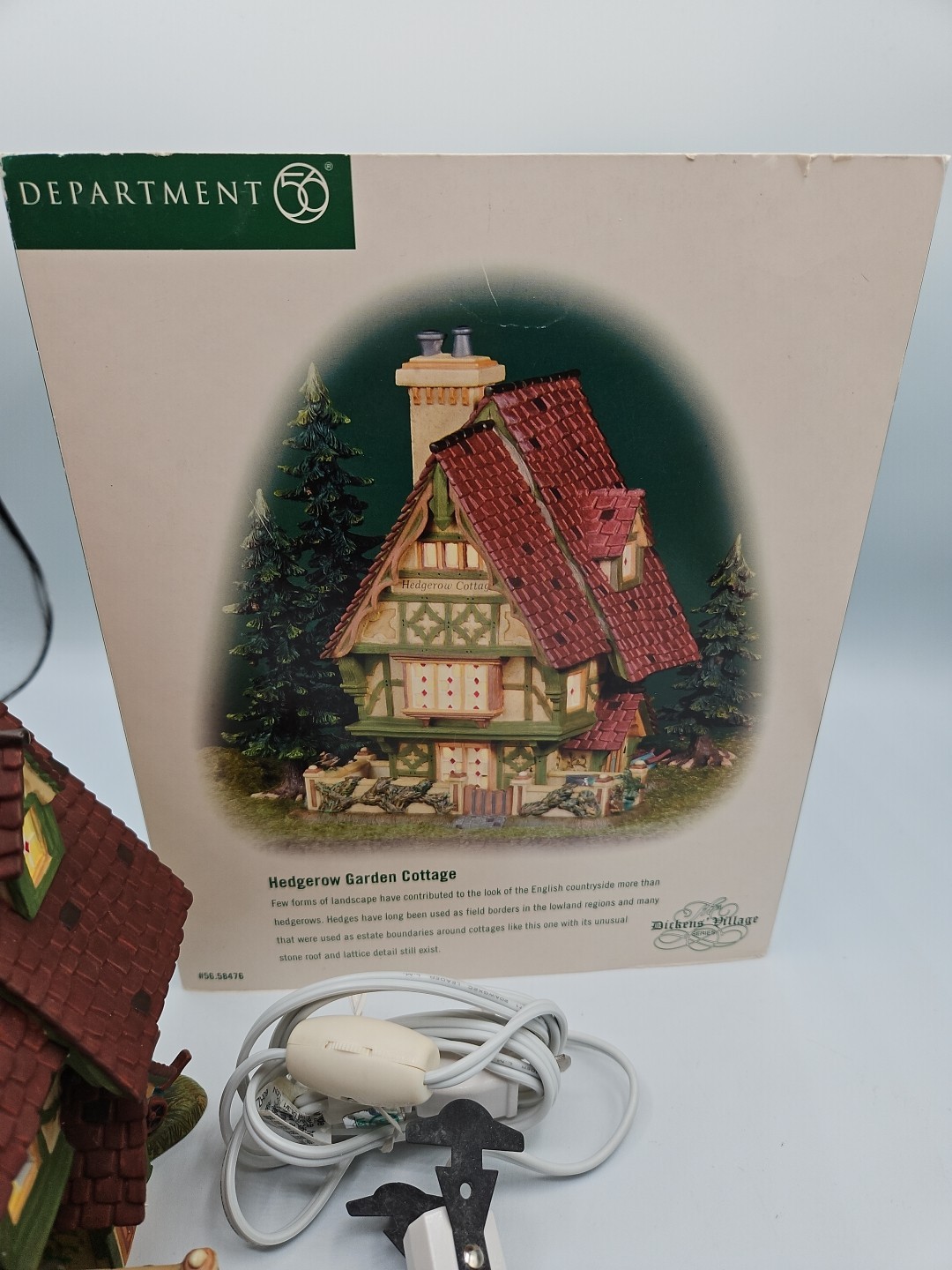 Department 56 Dickens Village Series: Hedgerow Garden Cottage 56.58476