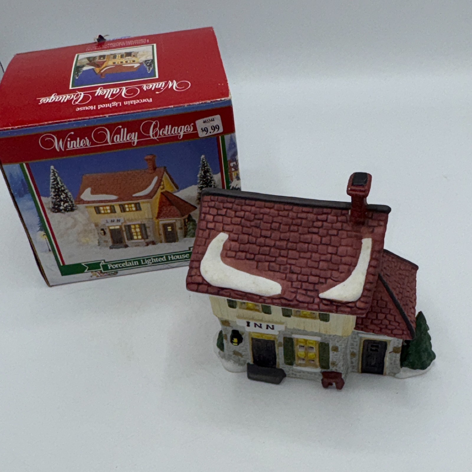 Winter Valley Cottages Porcelain Lighted House INN w/ Box