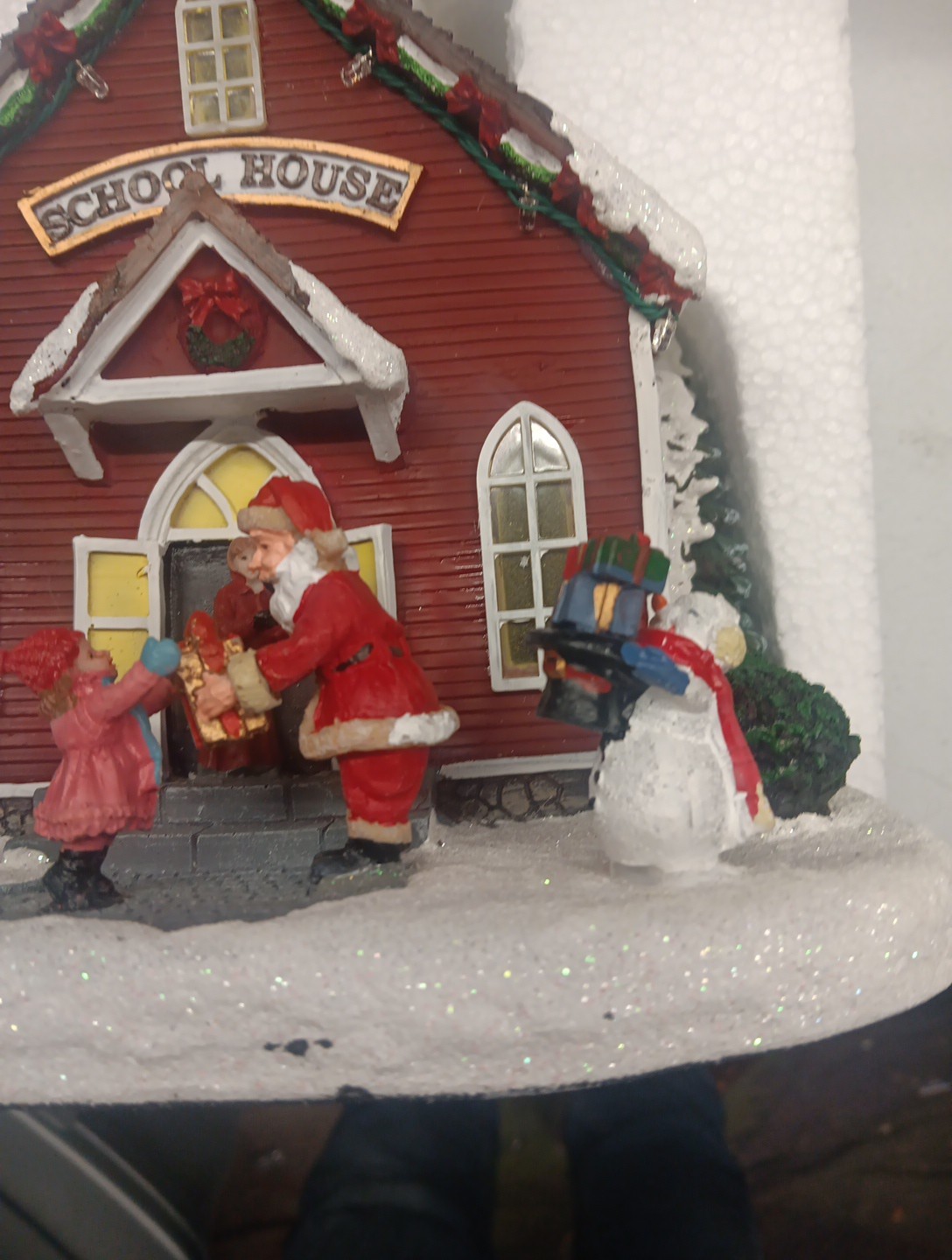 11″ LED Lighted 8 Musical School House Village Building Christmas village