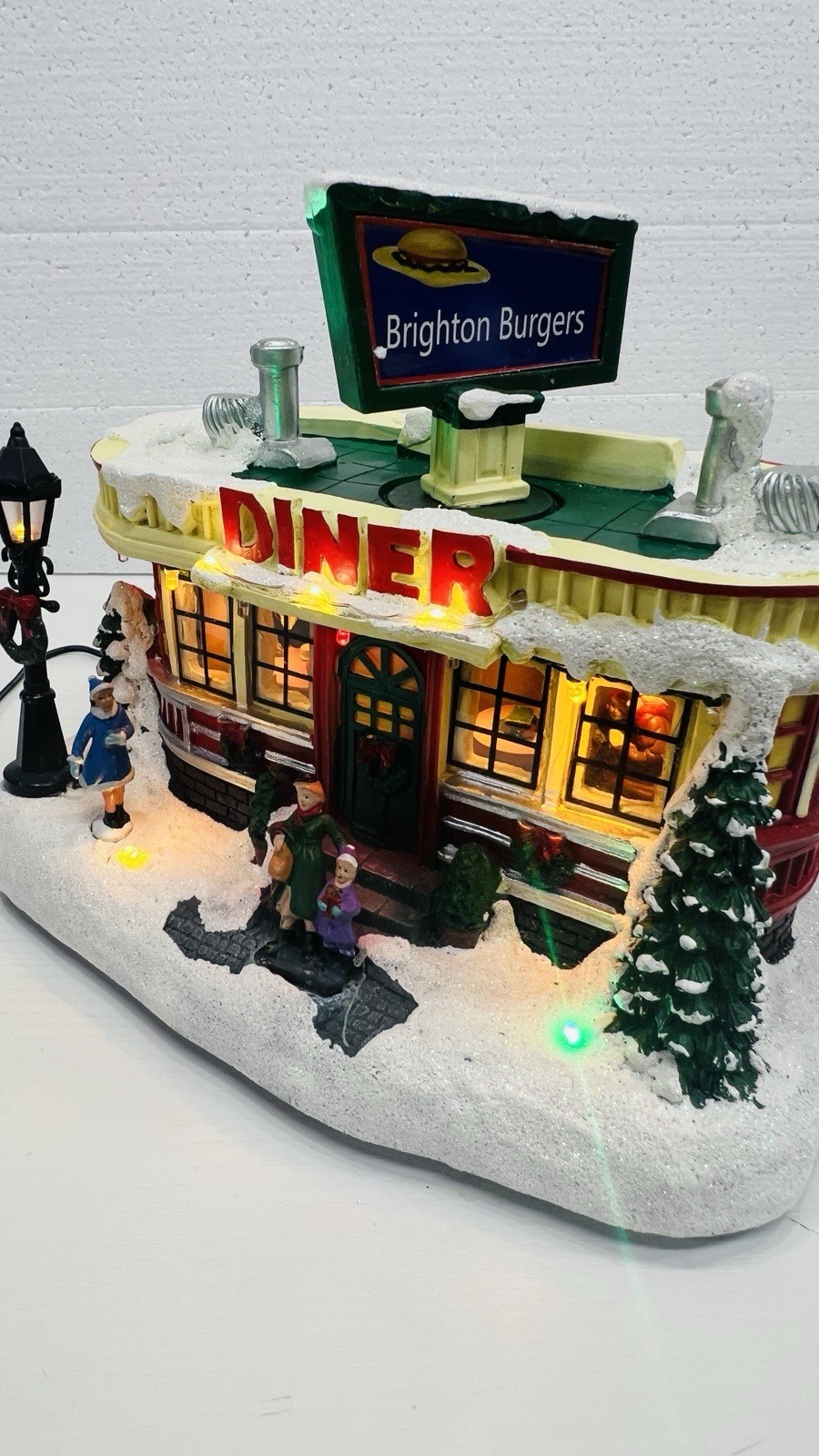 Carole Towne Christmas Village 2022 Brighton Burgers Diner20th Anniversary w/Box