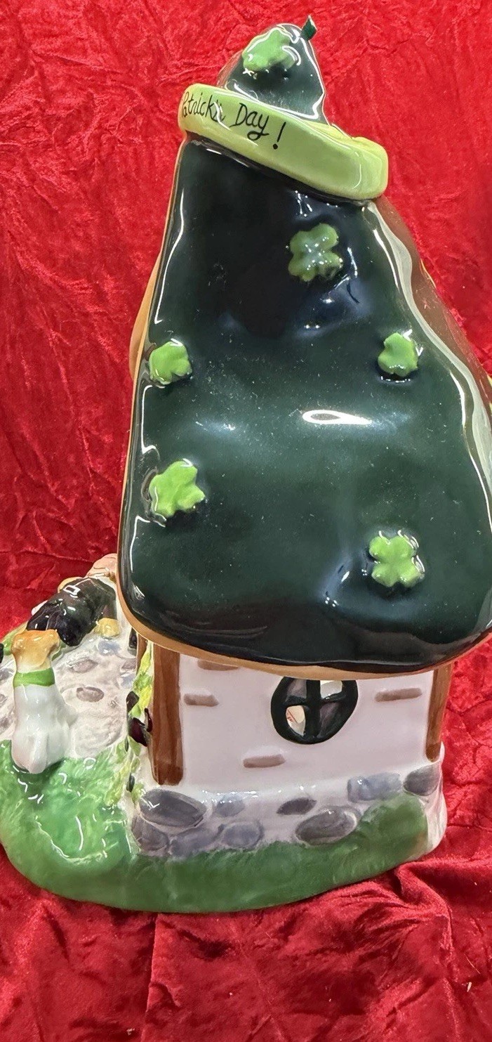 Blue Sky Clayworks The Drunken Leprechaun Village House, St. Patrick’s Day, NEW