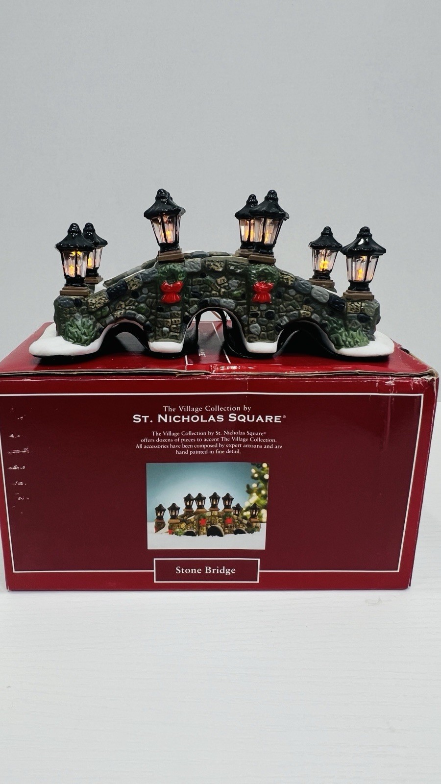 St. Nicholas Square The Village Collection “Stone Bridge” VTG 1999 Excellent !