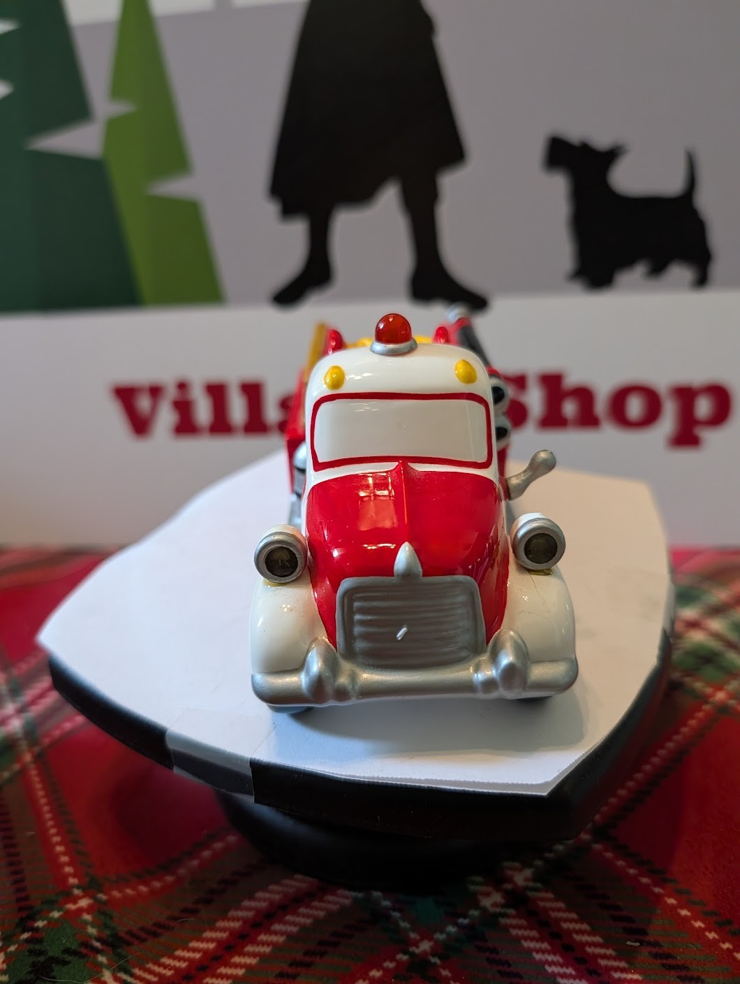 Dept 56 Snow Village – Village Fire Truck