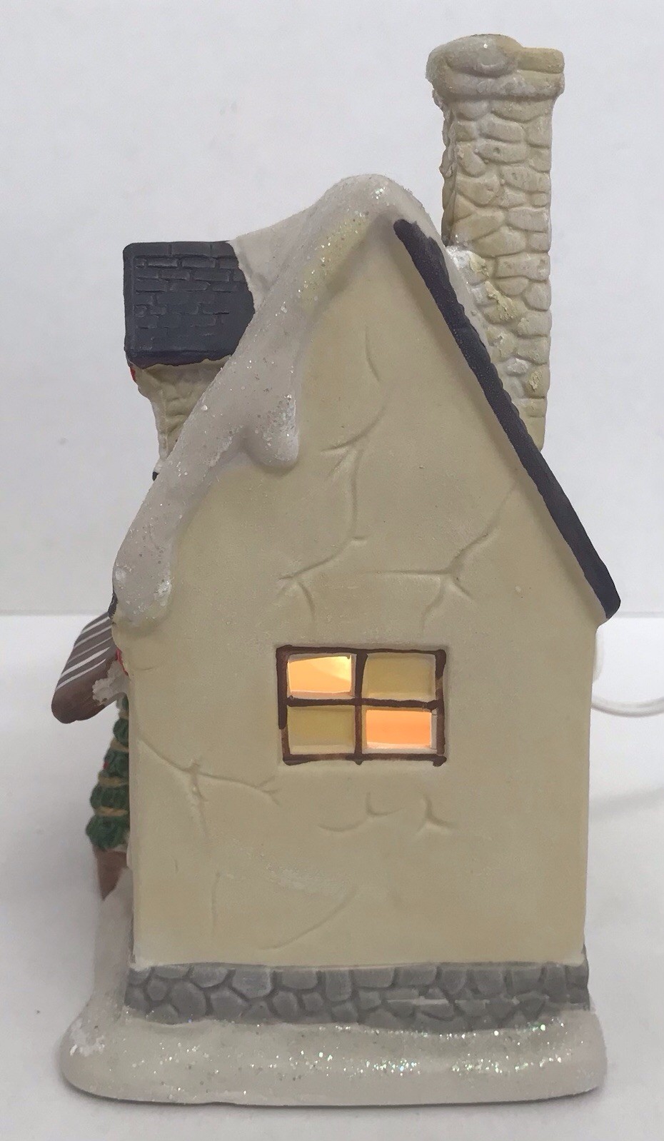 Cozy Cottage Christmas Tree Shops Lighted Porcelain Village Building