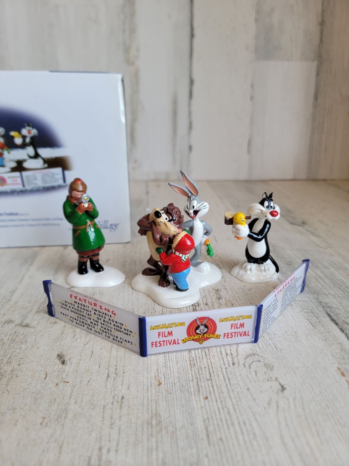 Dept 56 54983 Looney Tunes Animation Film Festival snow village accessory Xmas