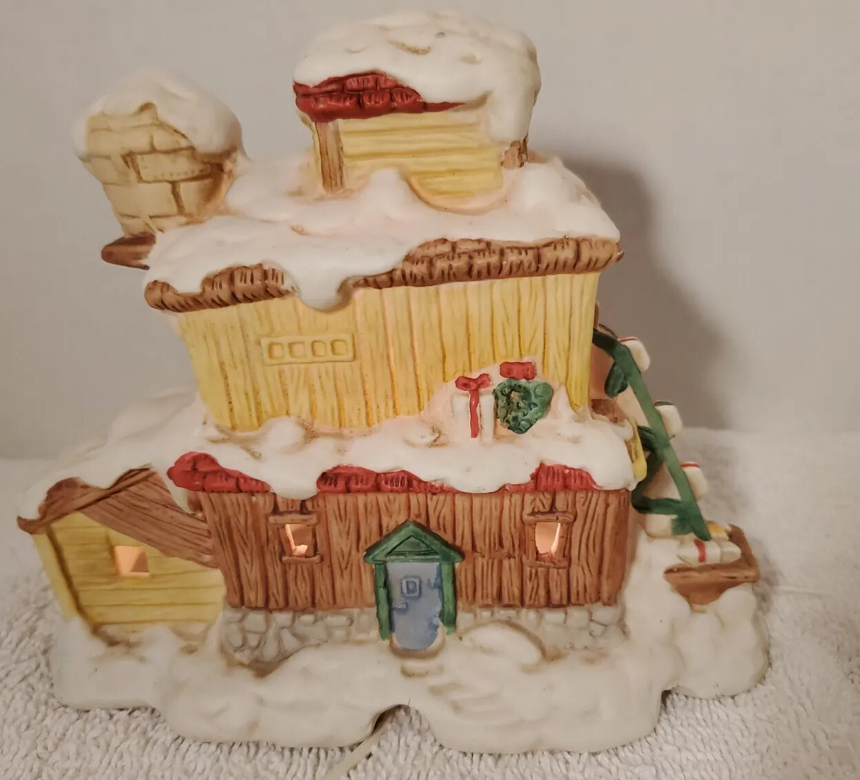 Vtg 1992 Handpainted Illuminated Toy Factory Christmas Village Scene House 7X6In